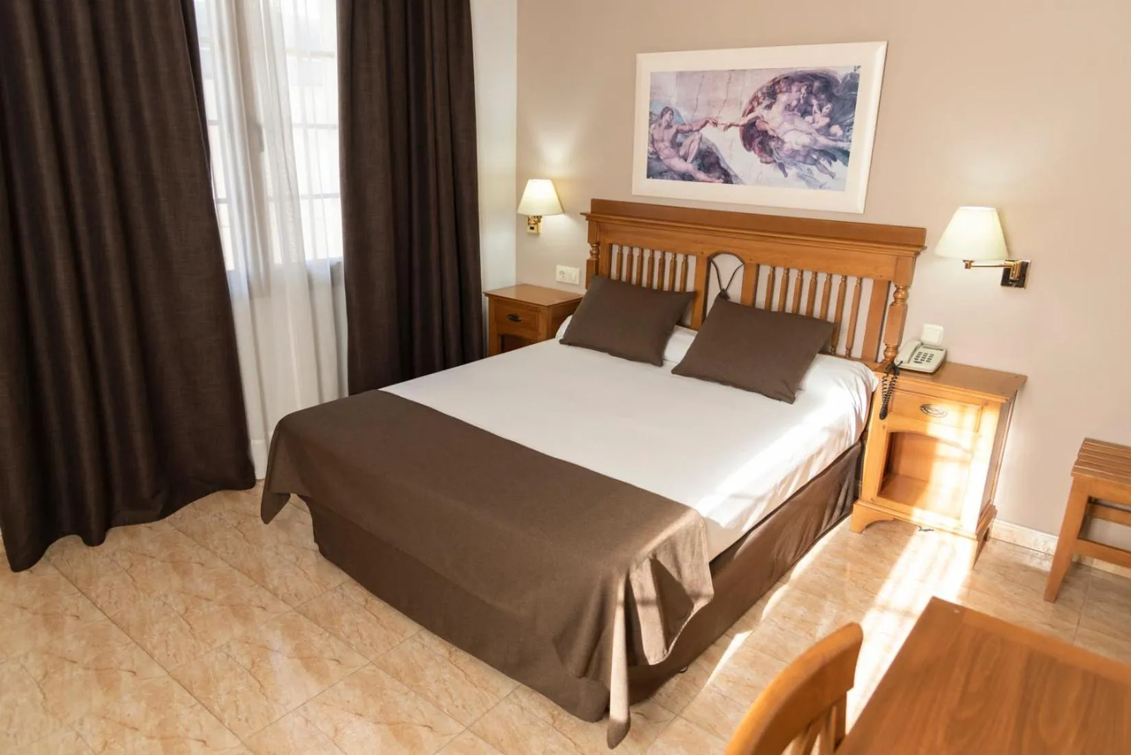 Photo of the whole room, Bed in Carlos I Toledo