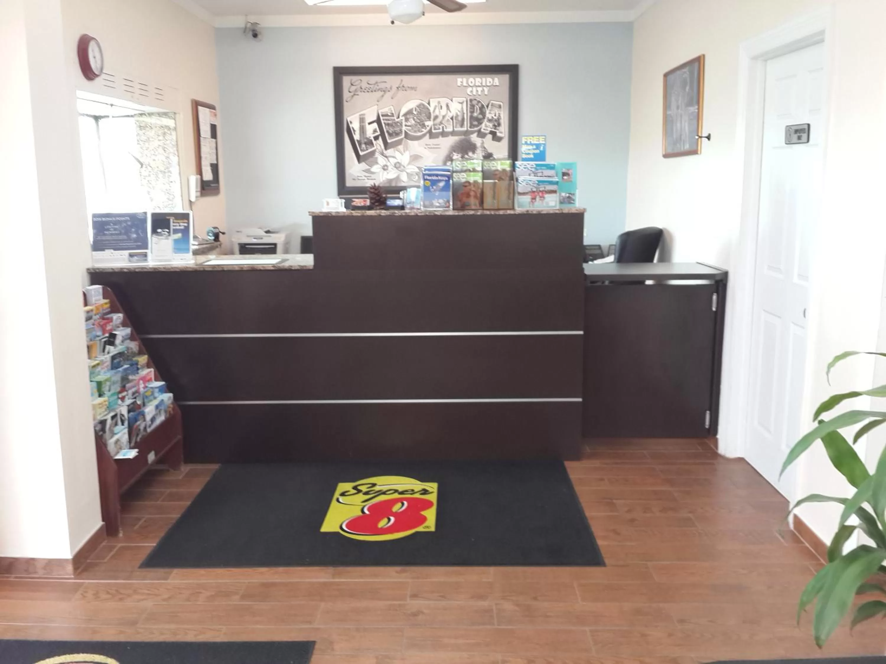 Lobby or reception in Super 8 by Wyndham Florida City/Homestead/Everglades