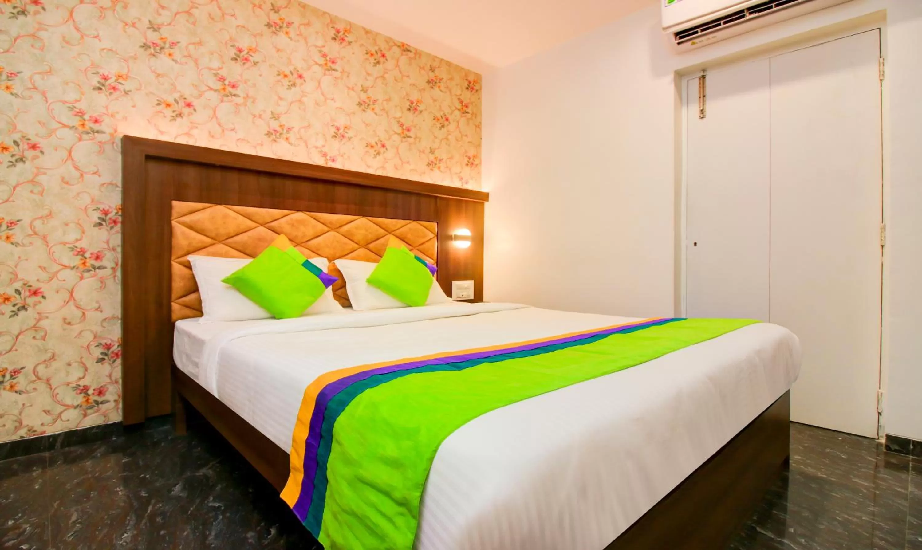 Bedroom, Bed in Treebo Arvind Residency