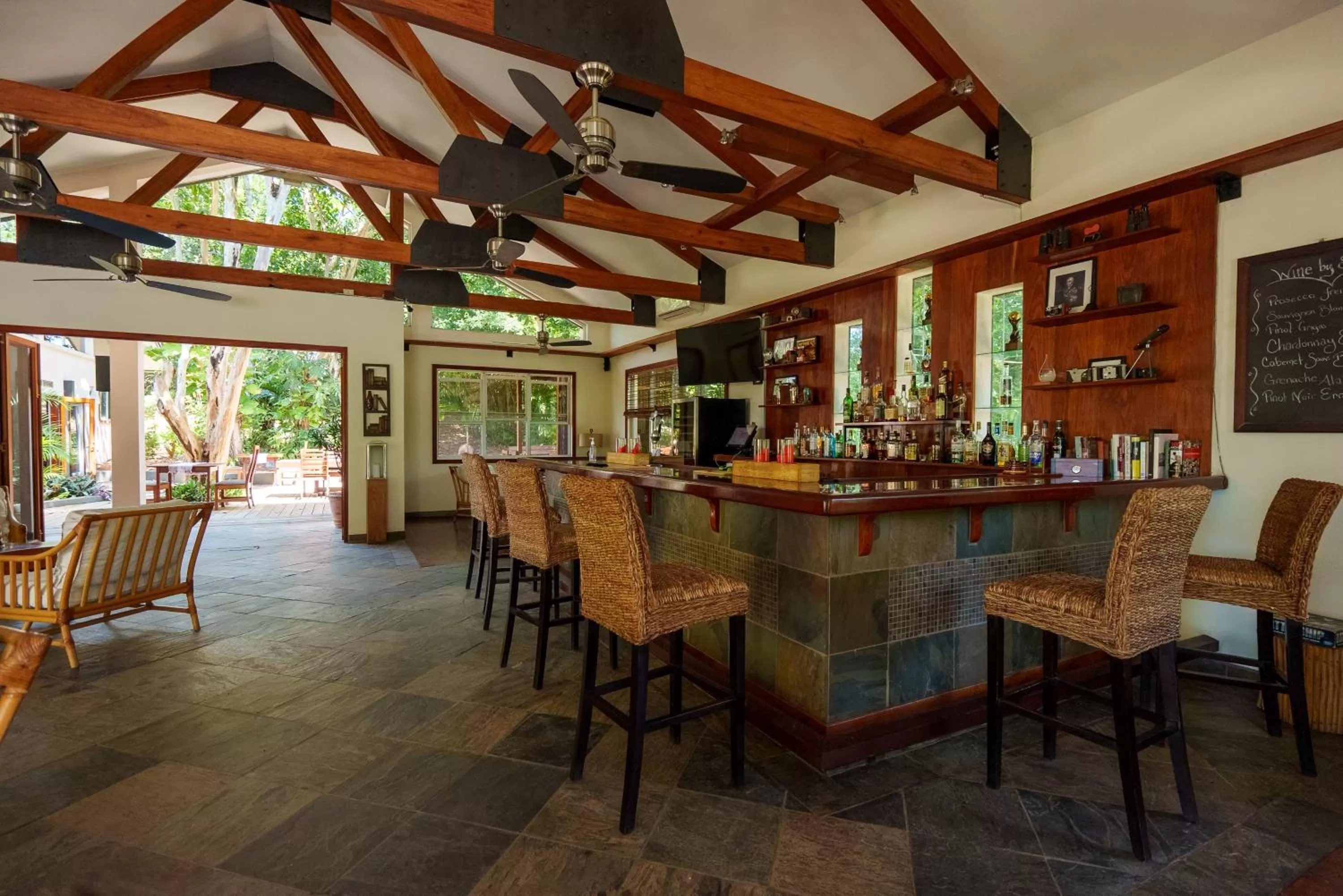 Lounge or bar in Ka'ana Resort & Spa
