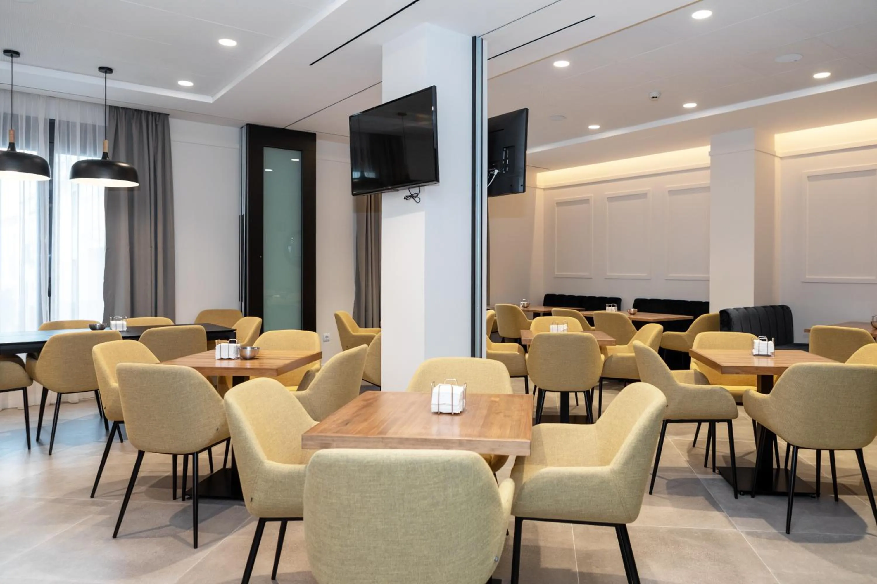 Restaurant/places to eat in Apartamentos Ardales