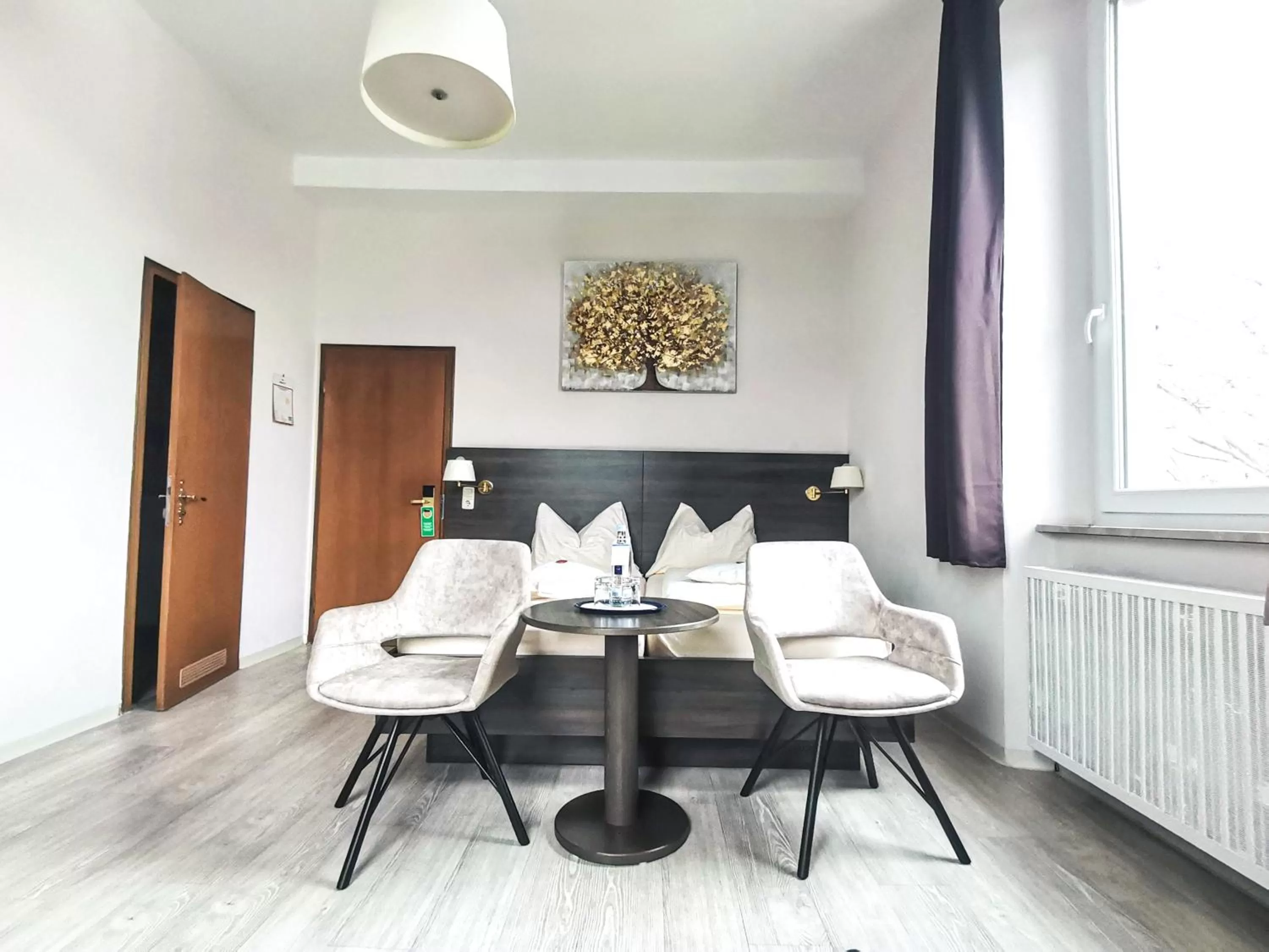 Bed in Hotel Kitzinger Hof an der B8