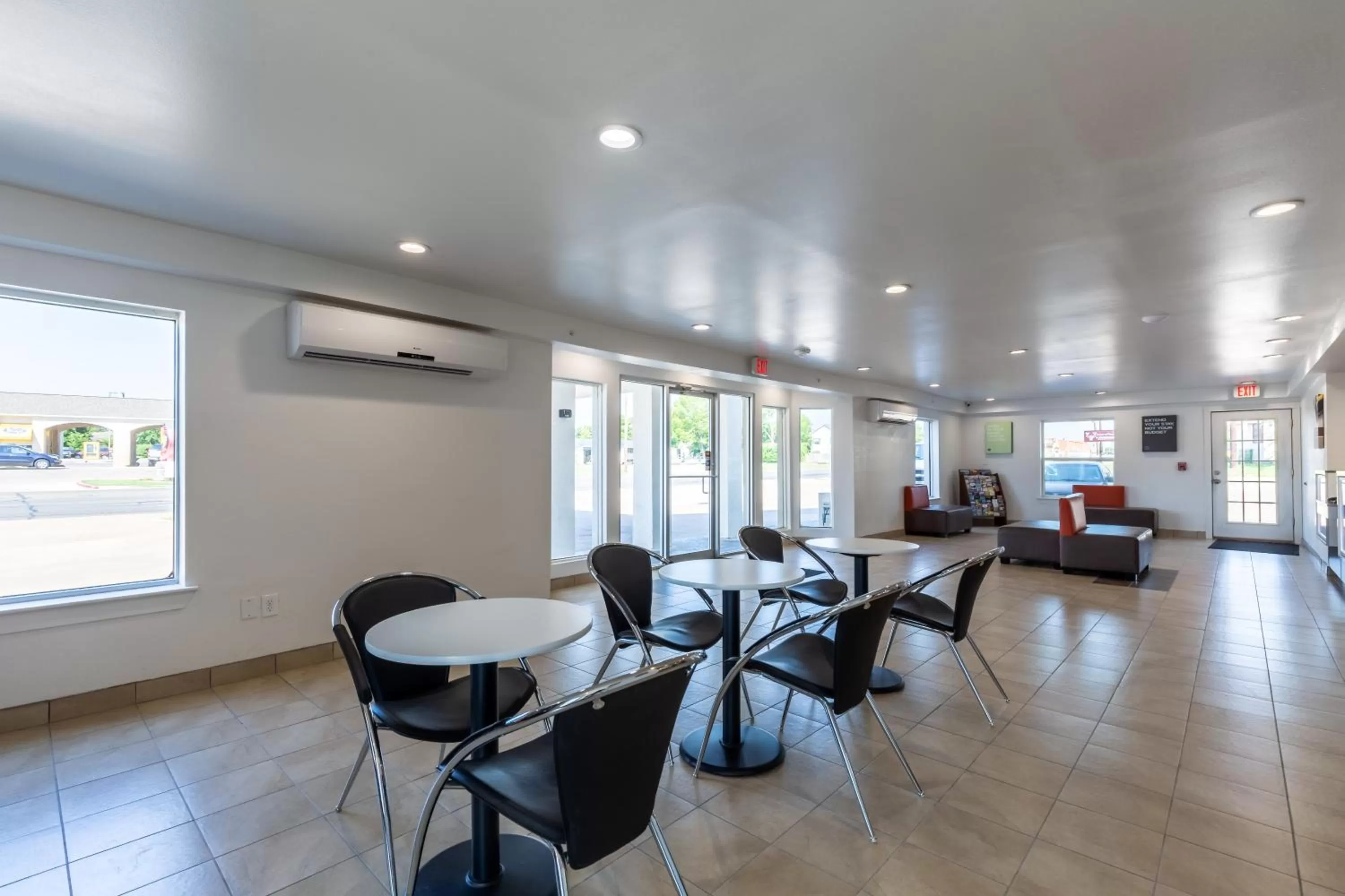 Lobby or reception in Motel 6-Bryan, TX - University Area