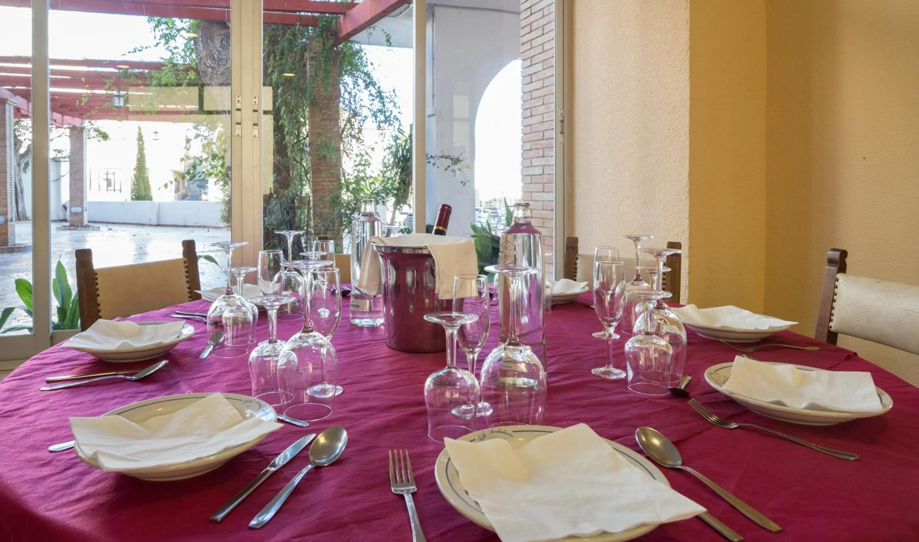 Food and drinks in Hotel Andalucia