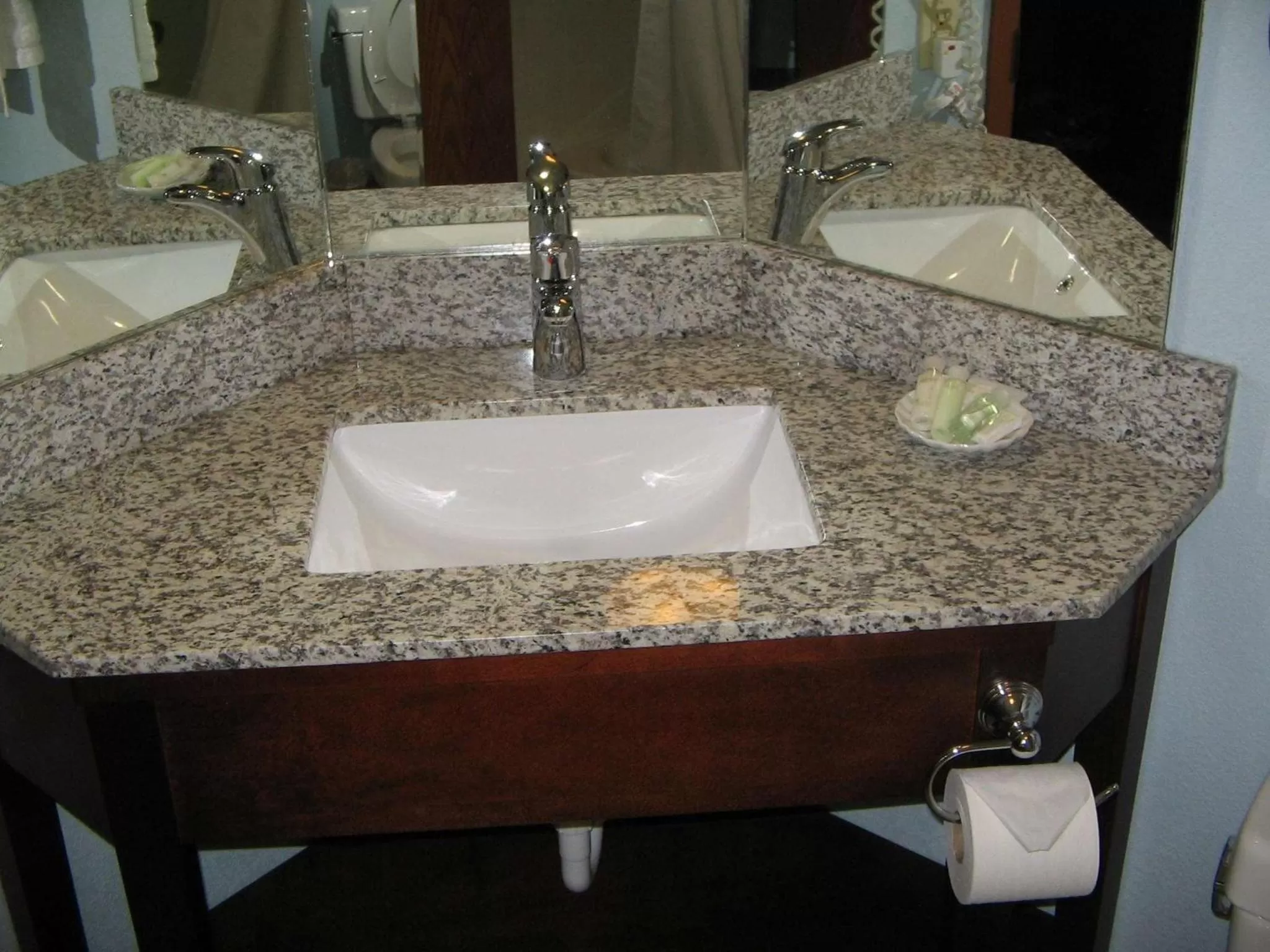 Photo of the whole room in The Hotel at Dayton South