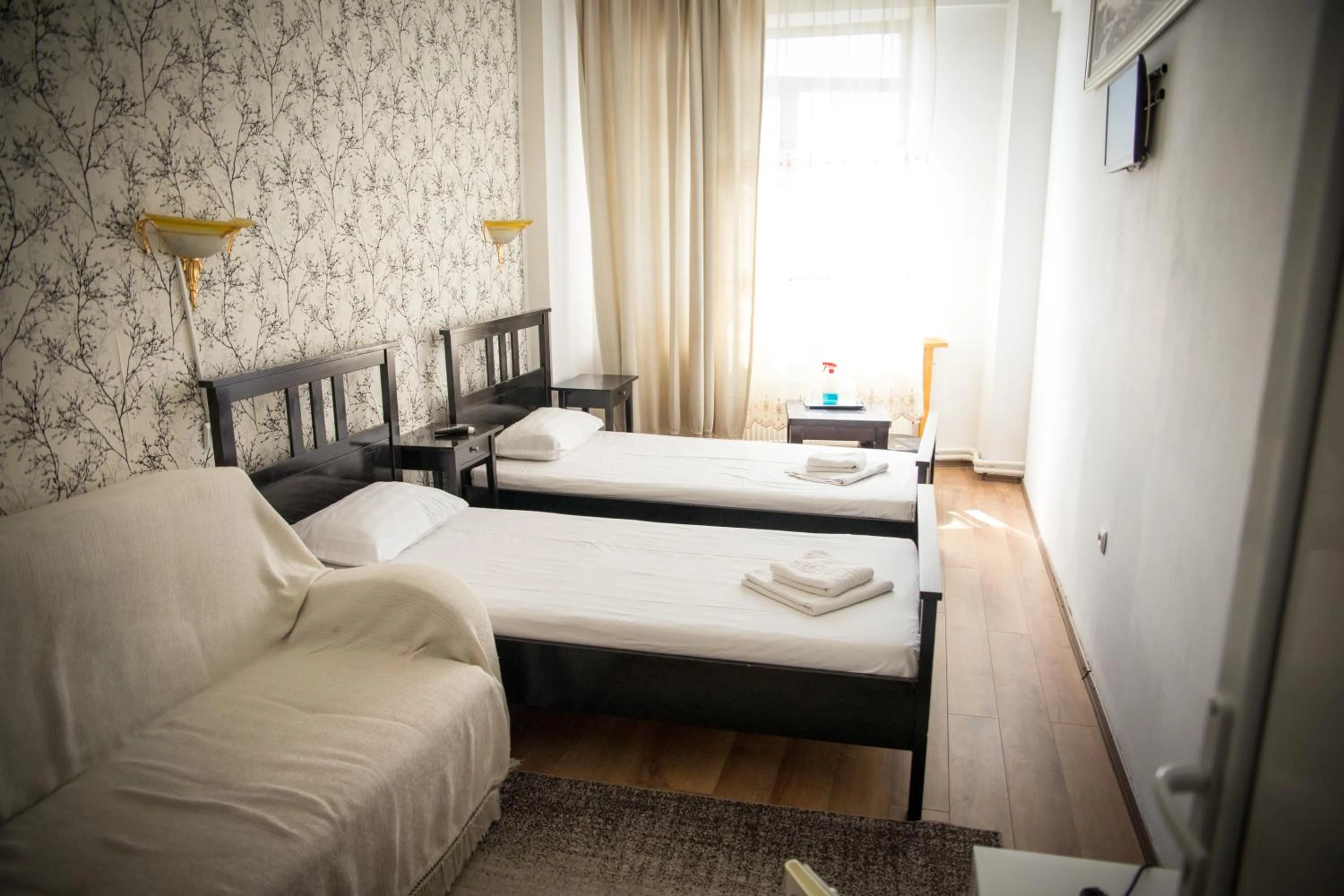 Photo of the whole room, Bed in Hotel Funnytime