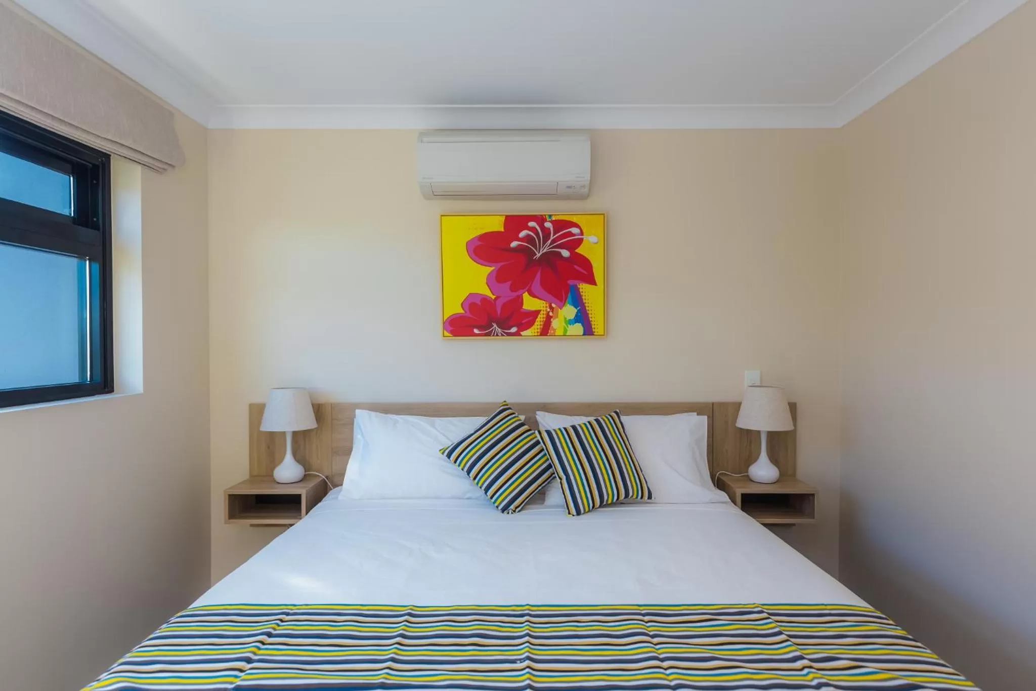 Bed in The Windsor, Hotel Rooms & Apartments