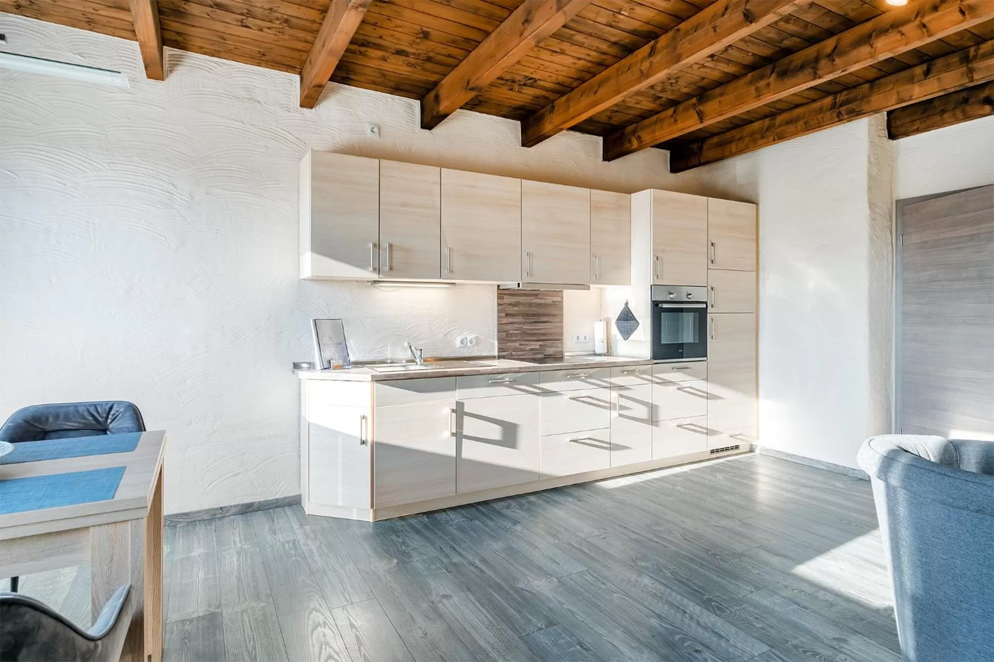 Kitchen or kitchenette in Villa Moorstern am Badesee Tannenhausen