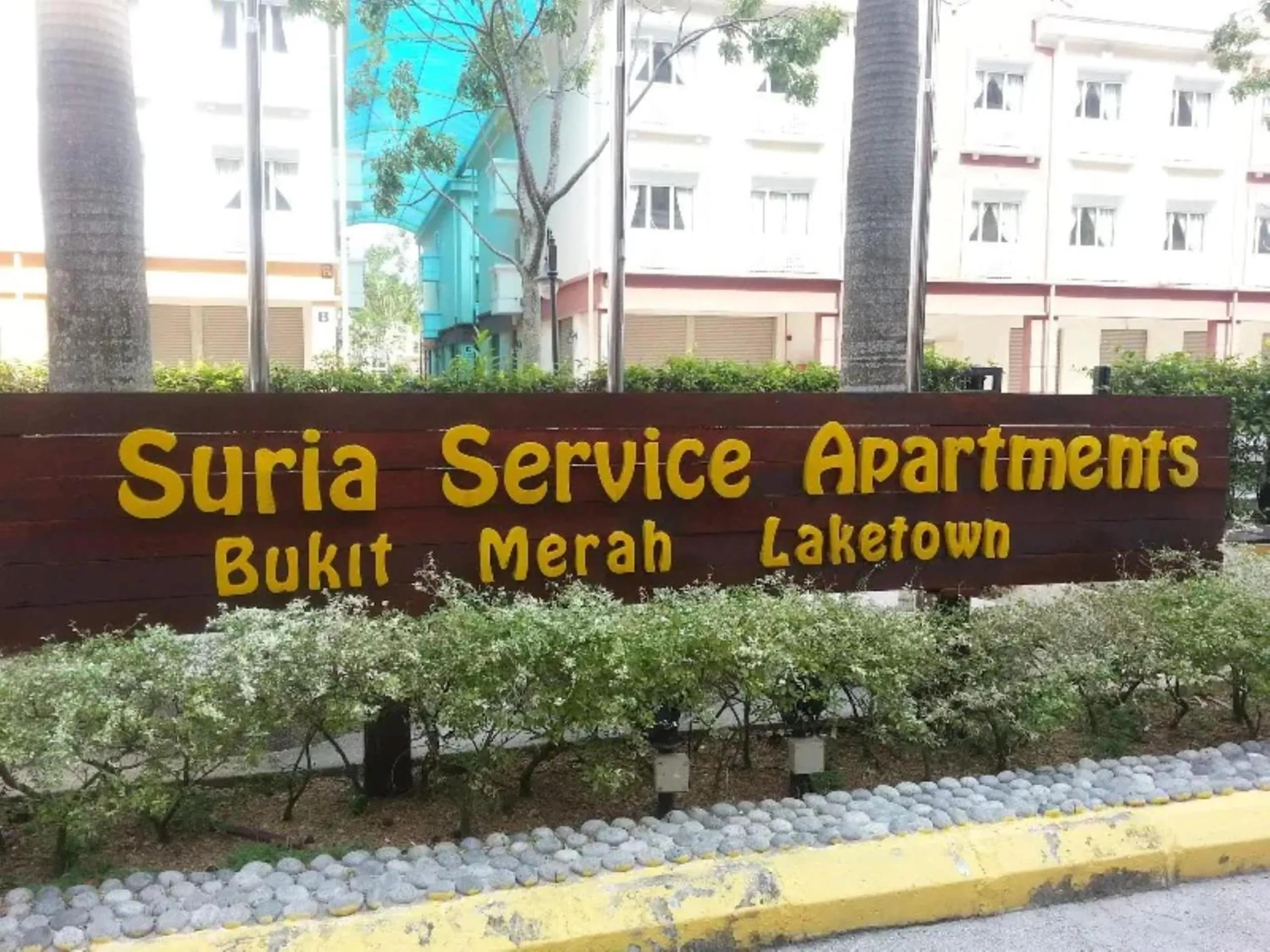 Other, Property Logo/Sign in OYO HOME 90301 Suria Service Apartments Bukit Merak Laketown Resort