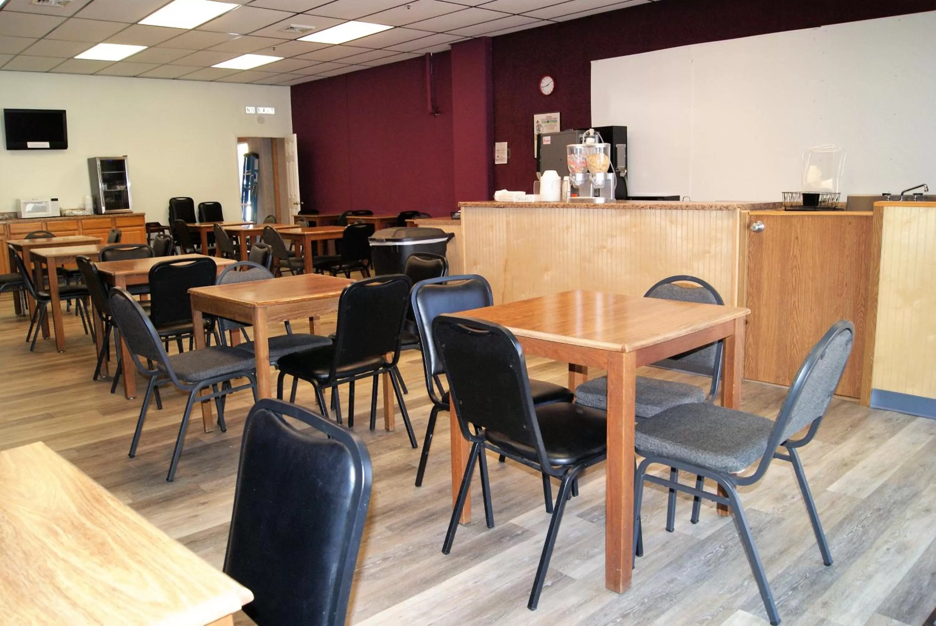 Breakfast in Willow Tree Inn Branson