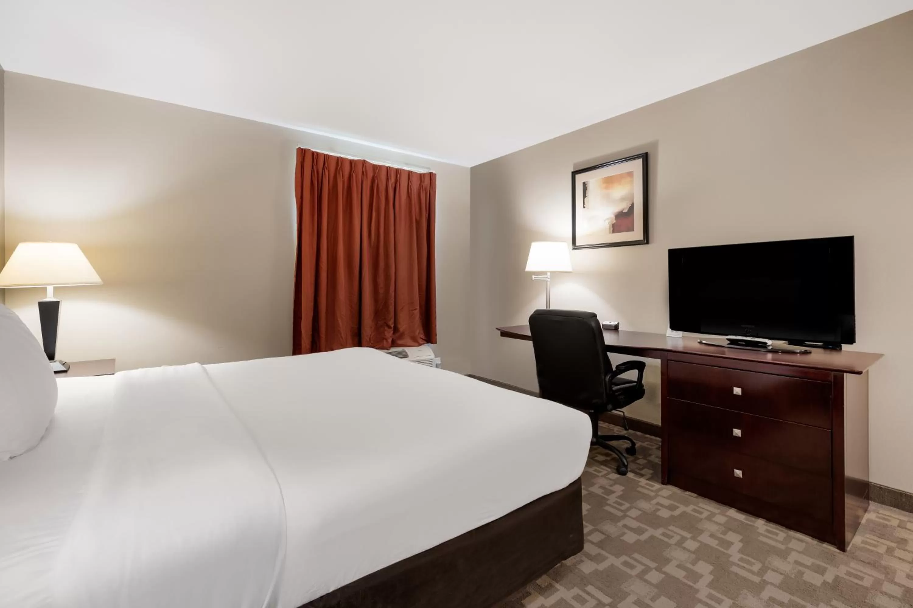 TV and multimedia, Bed in Suburban Studios Berwick - Morgan City