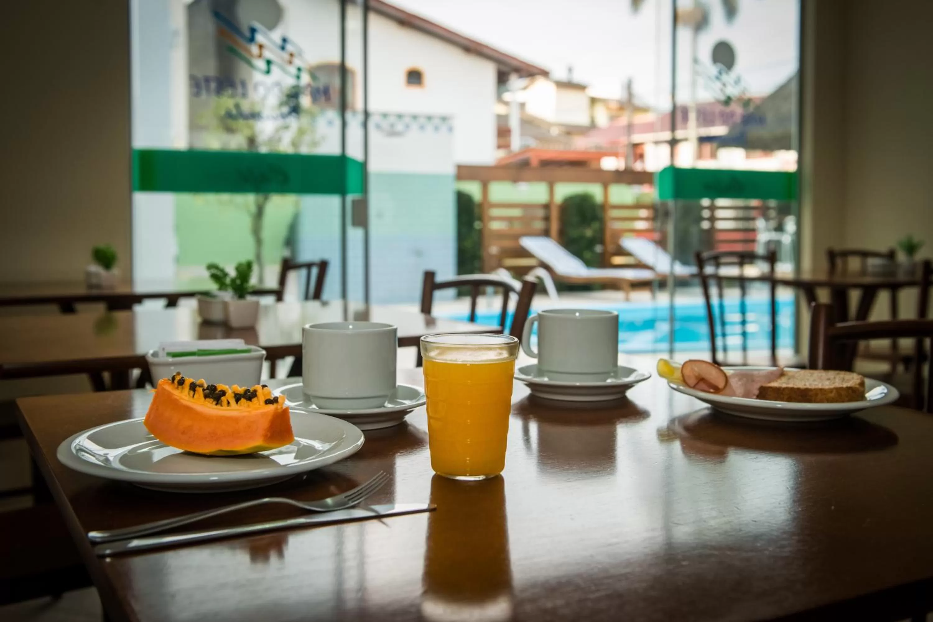 Restaurant/places to eat in Pousada Mar Do Leste