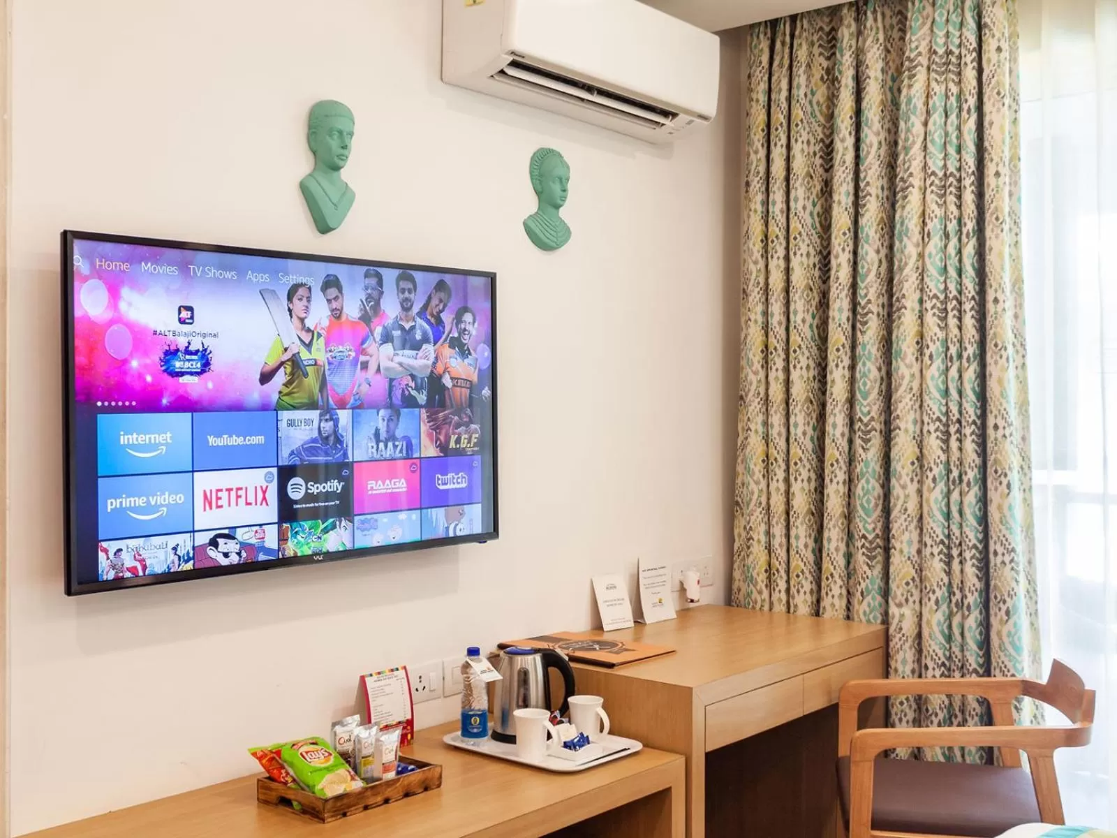 TV and multimedia in Acron Seaway Resort