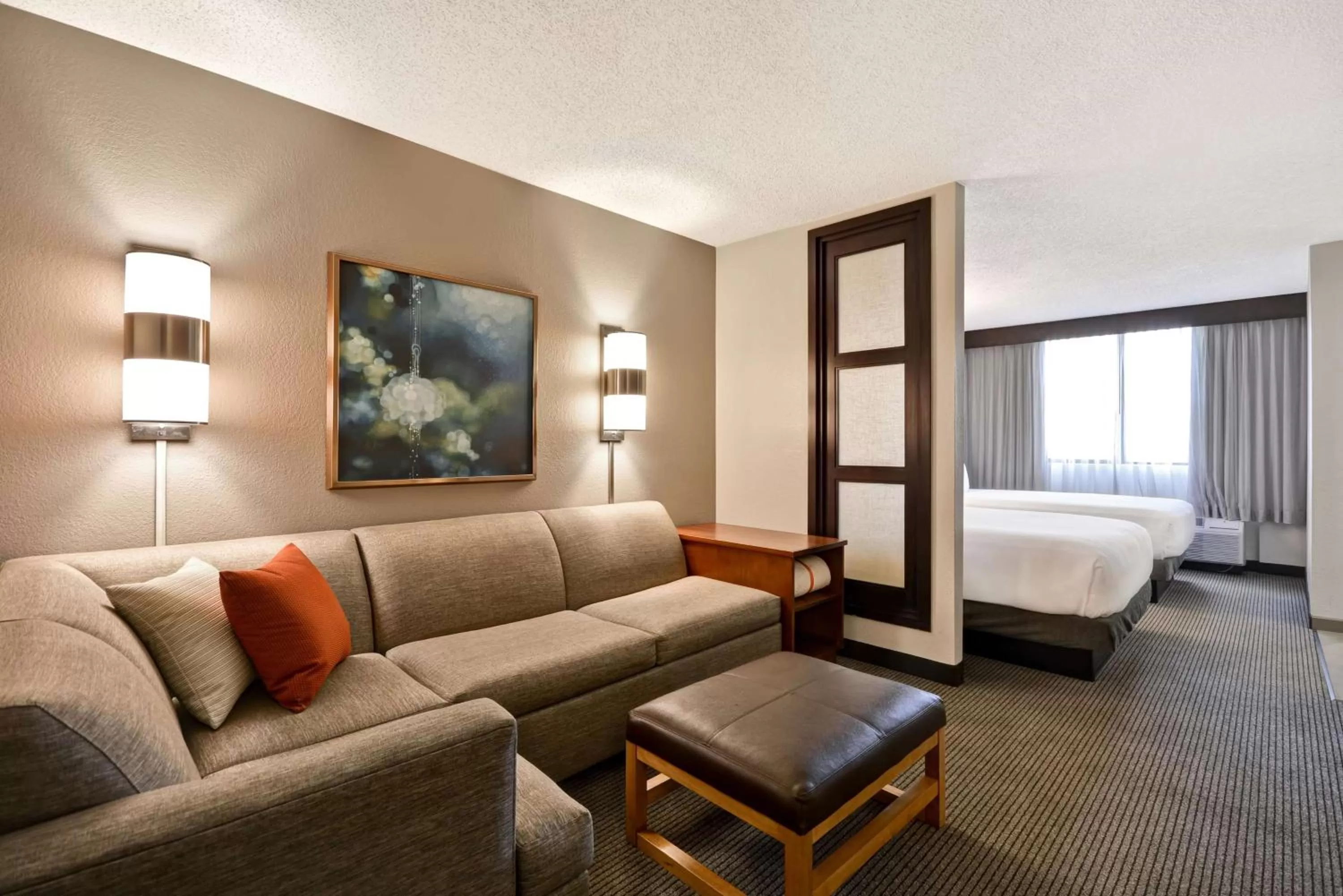 Photo of the whole room, Bed in Hyatt Place Miami Airport-West/Doral