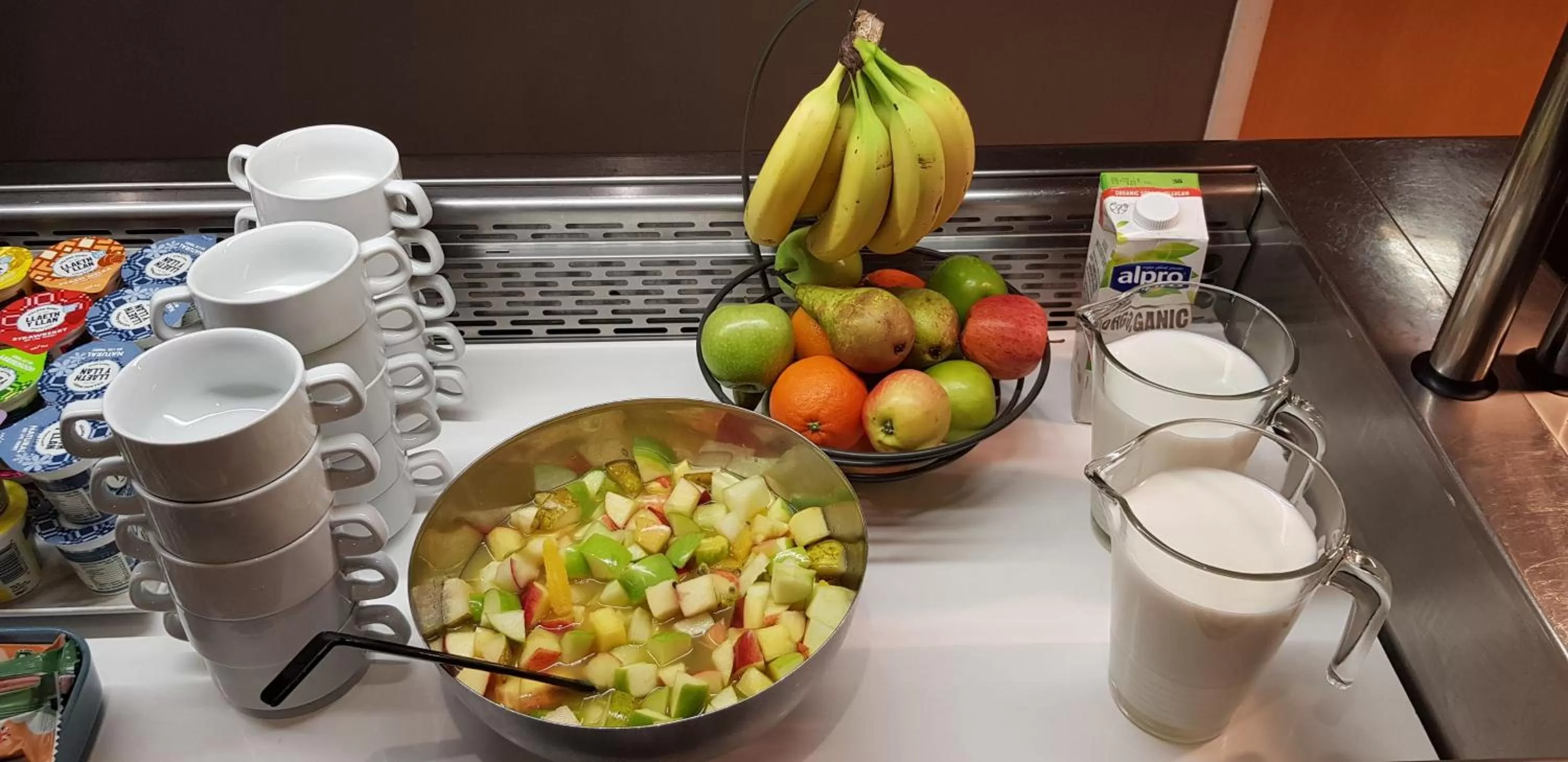 Buffet breakfast in Future Inn Cardiff Bay