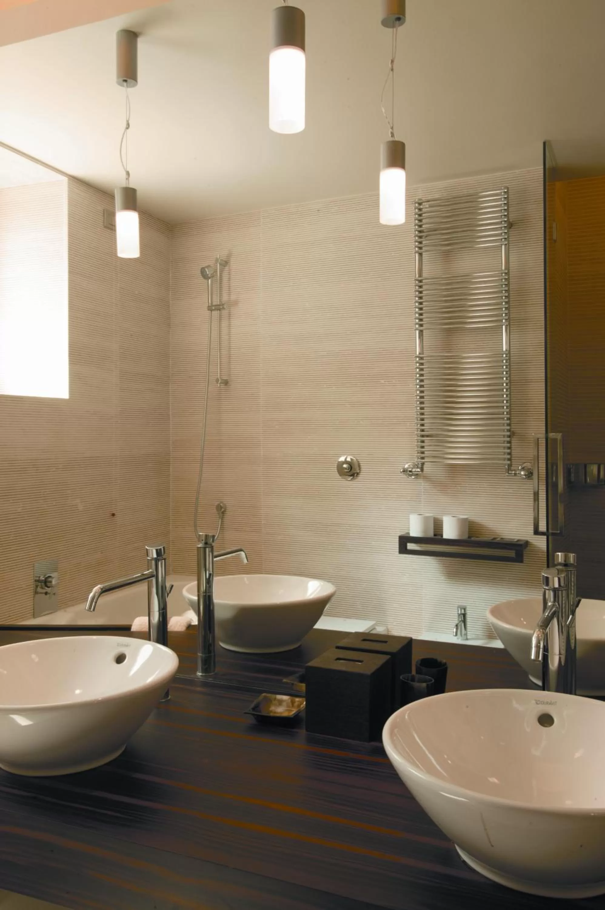 Bathroom in Sina The Gray