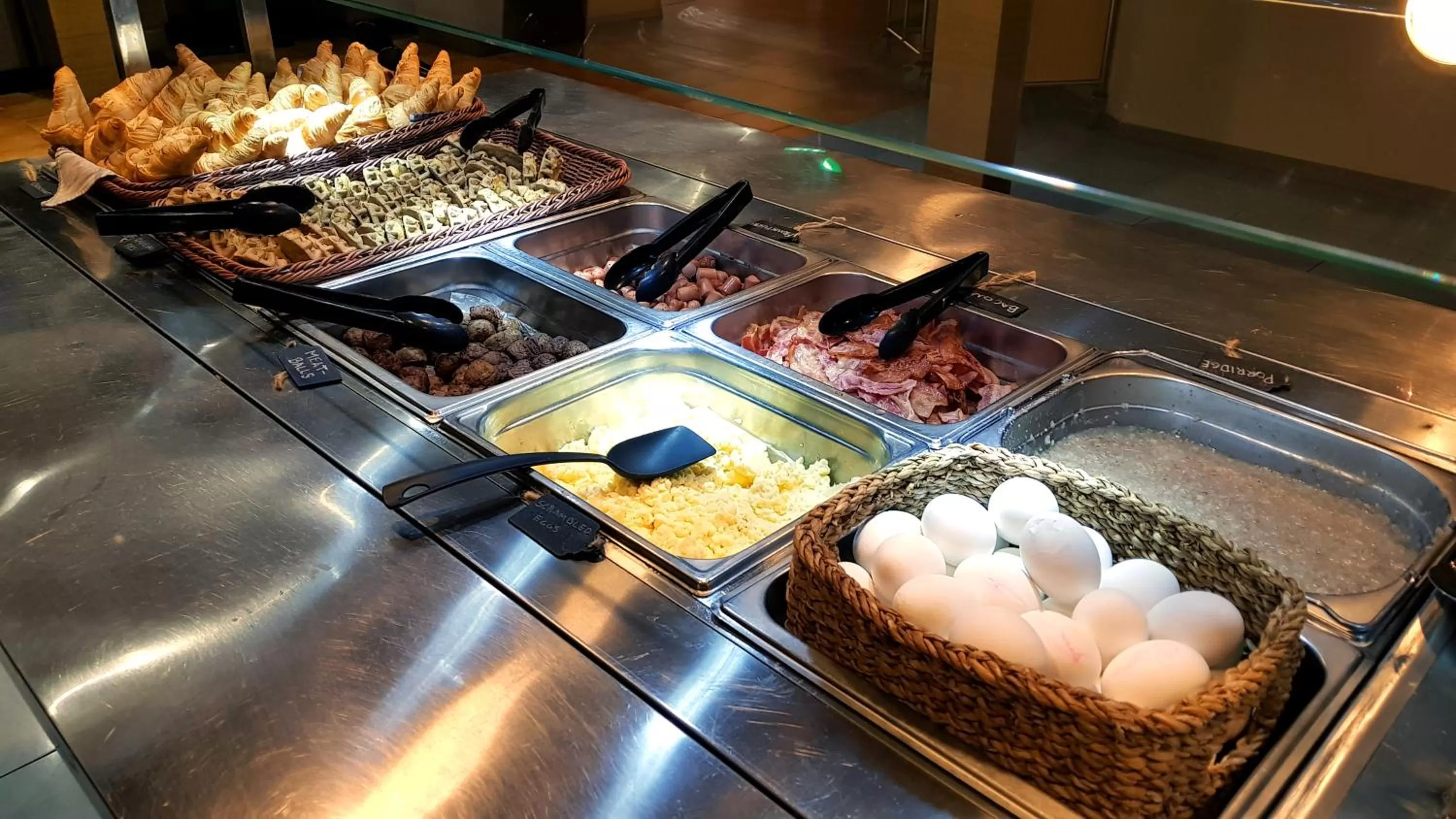 Breakfast in Samantta Hotel & Restaurant