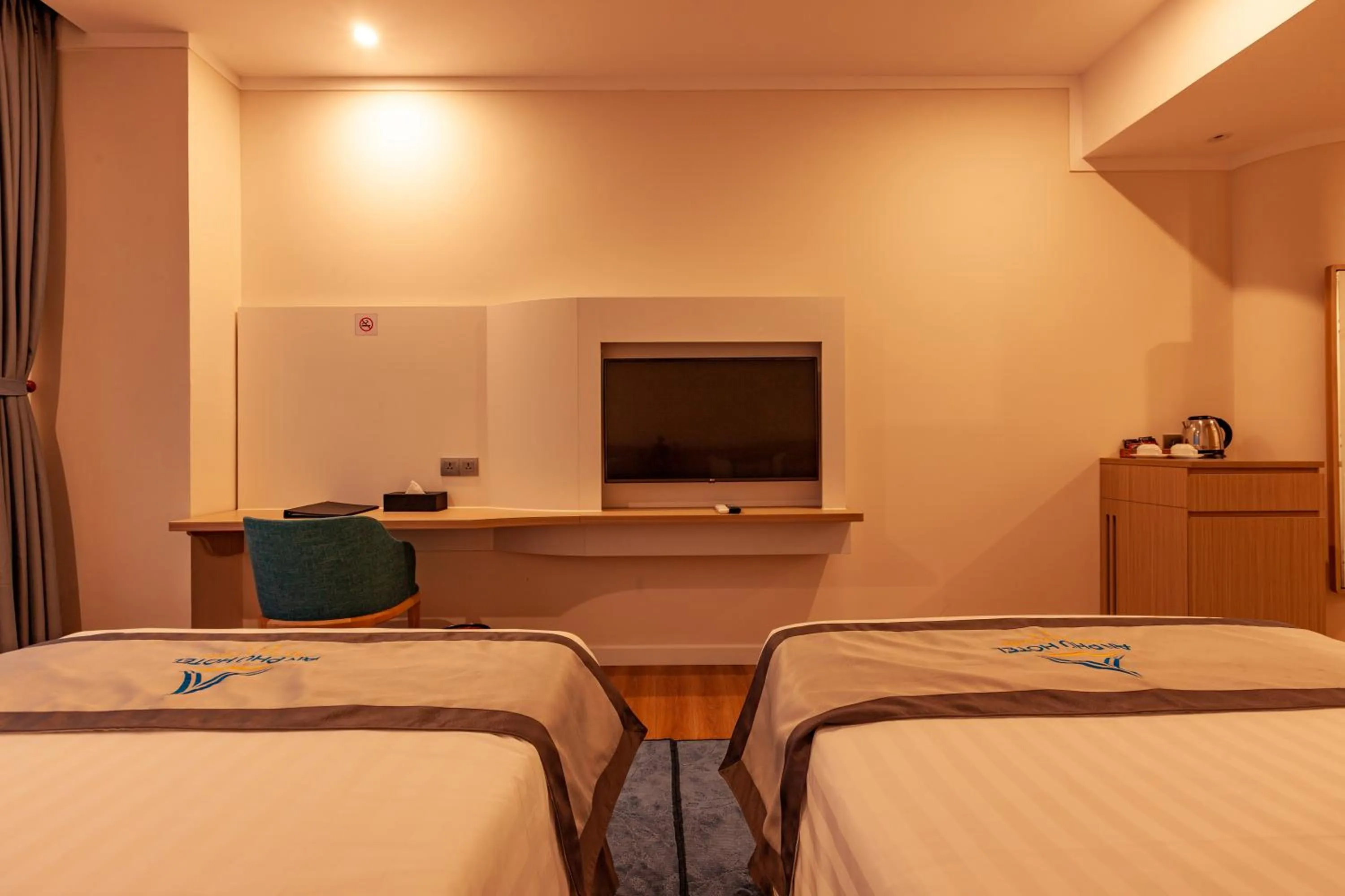 TV and multimedia, Bed in An Phu Hotel