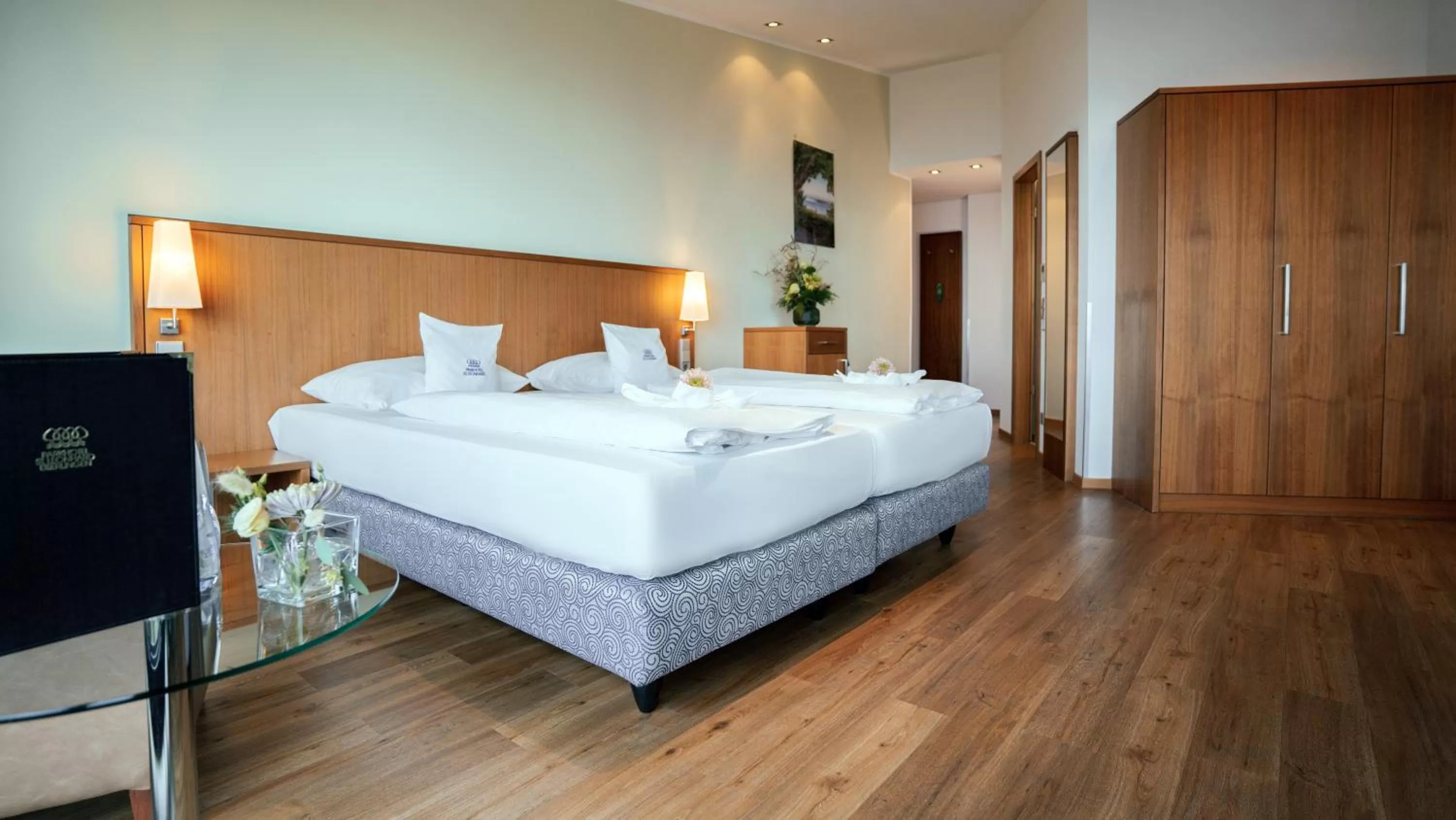 Bed in Parkhotel St.Leonhard