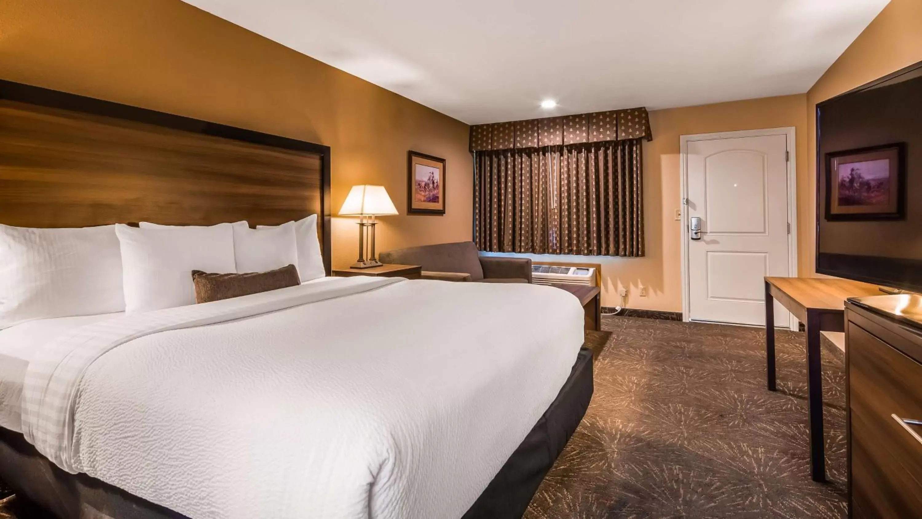 King Room with Sofa Bed - Non-Smoking in Best Western John Day Inn King Room with Sofa Bed - Non-Smoking in Best Western John Day Inn