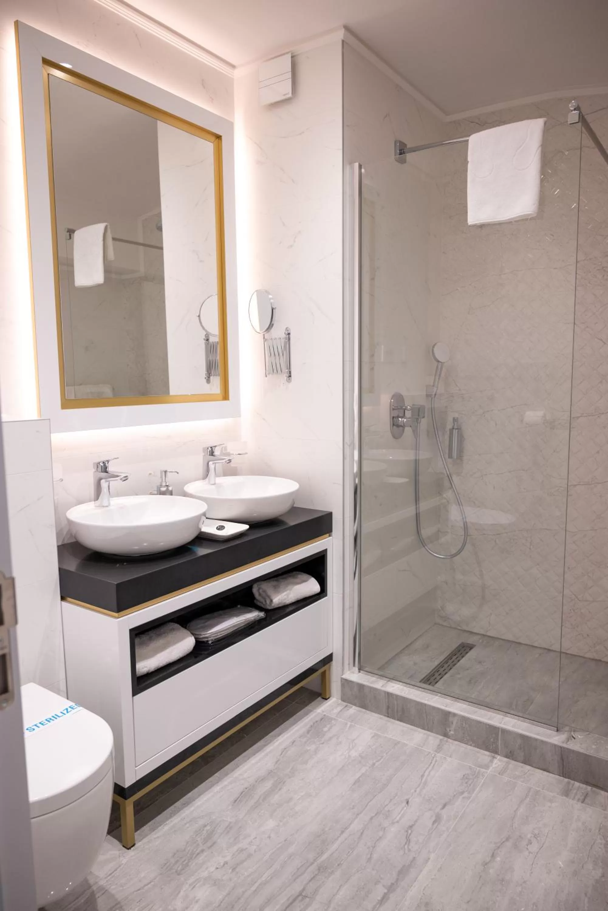 Bathroom in Queen Palace