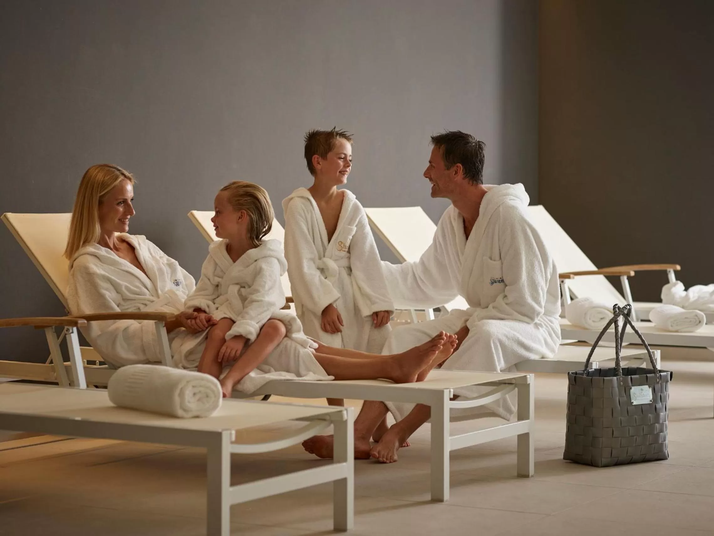 Massage in Hotel Shandranj