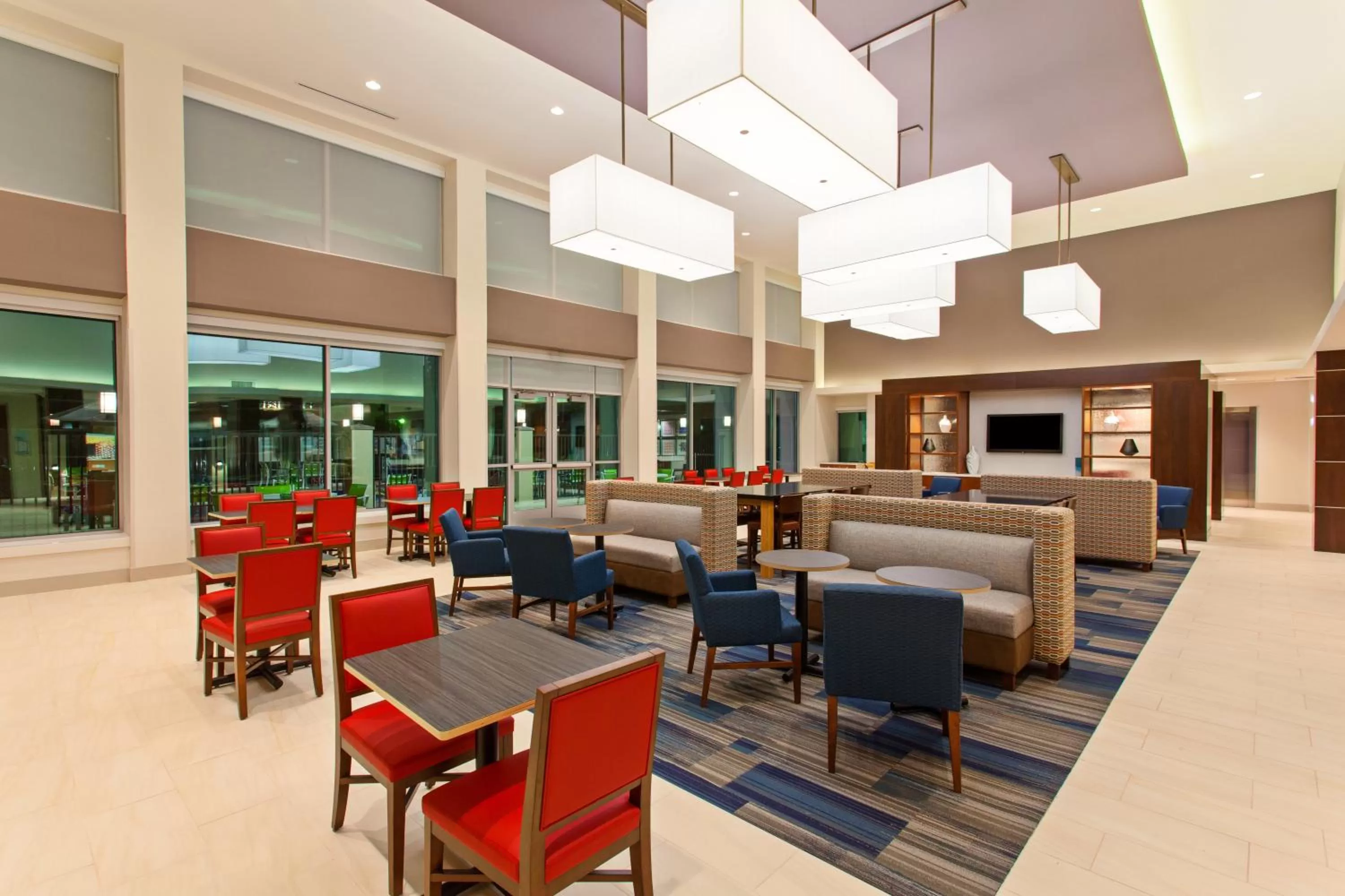 Breakfast in Holiday Inn Express & Suites Houston S - Medical Ctr Area by IHG