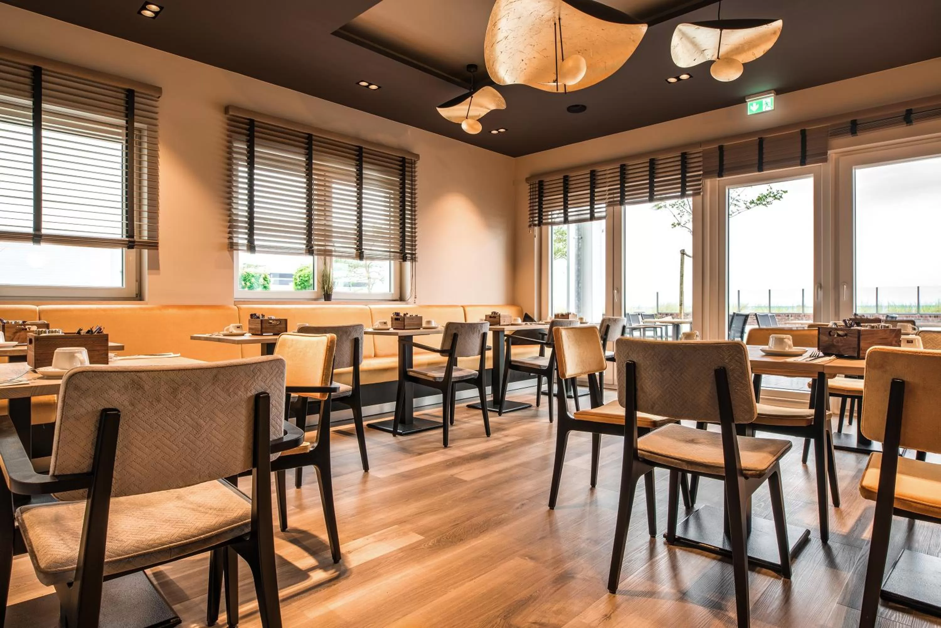 Restaurant/places to eat in Strandhotel Luv