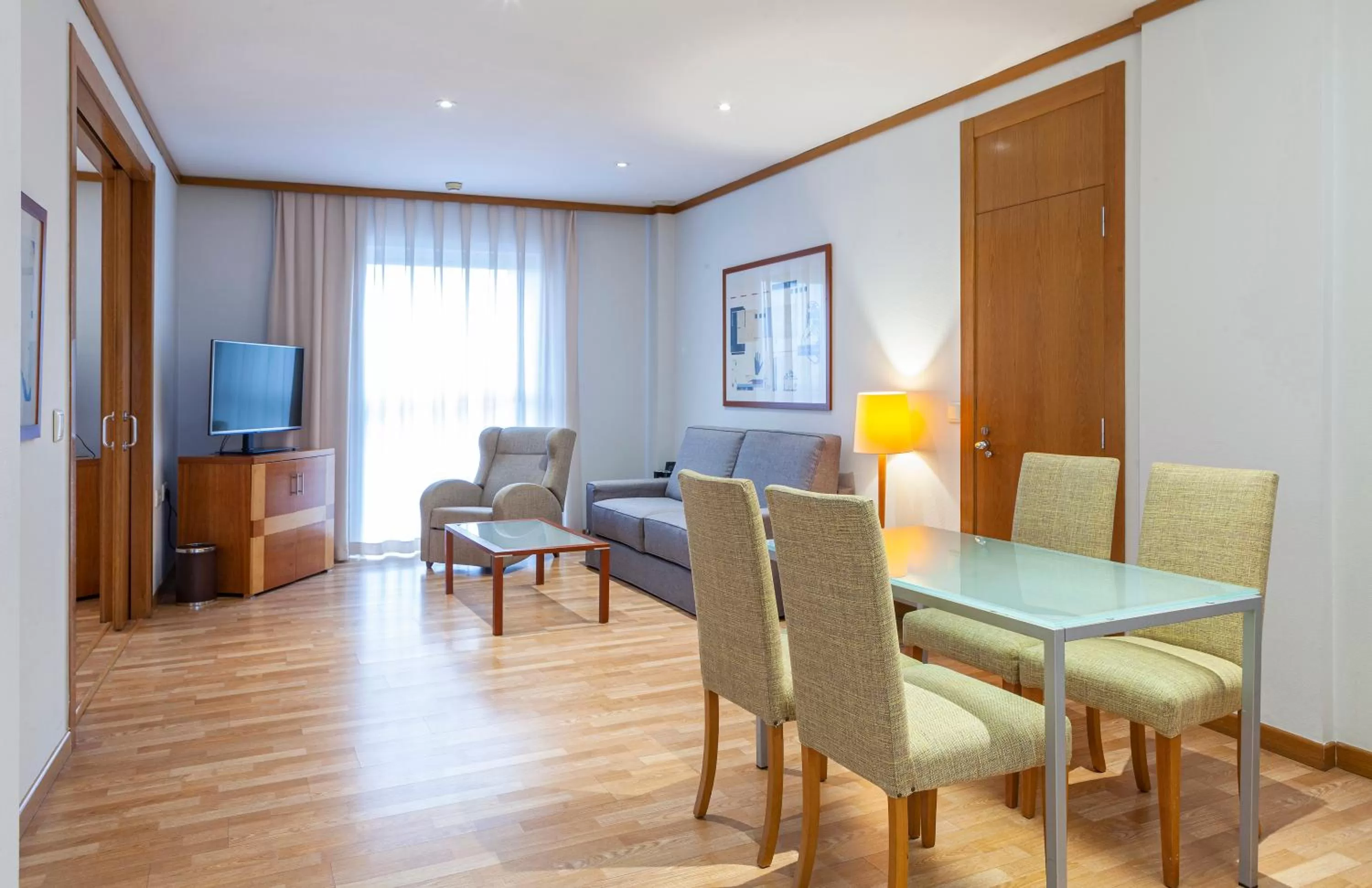 Senator Parque Central