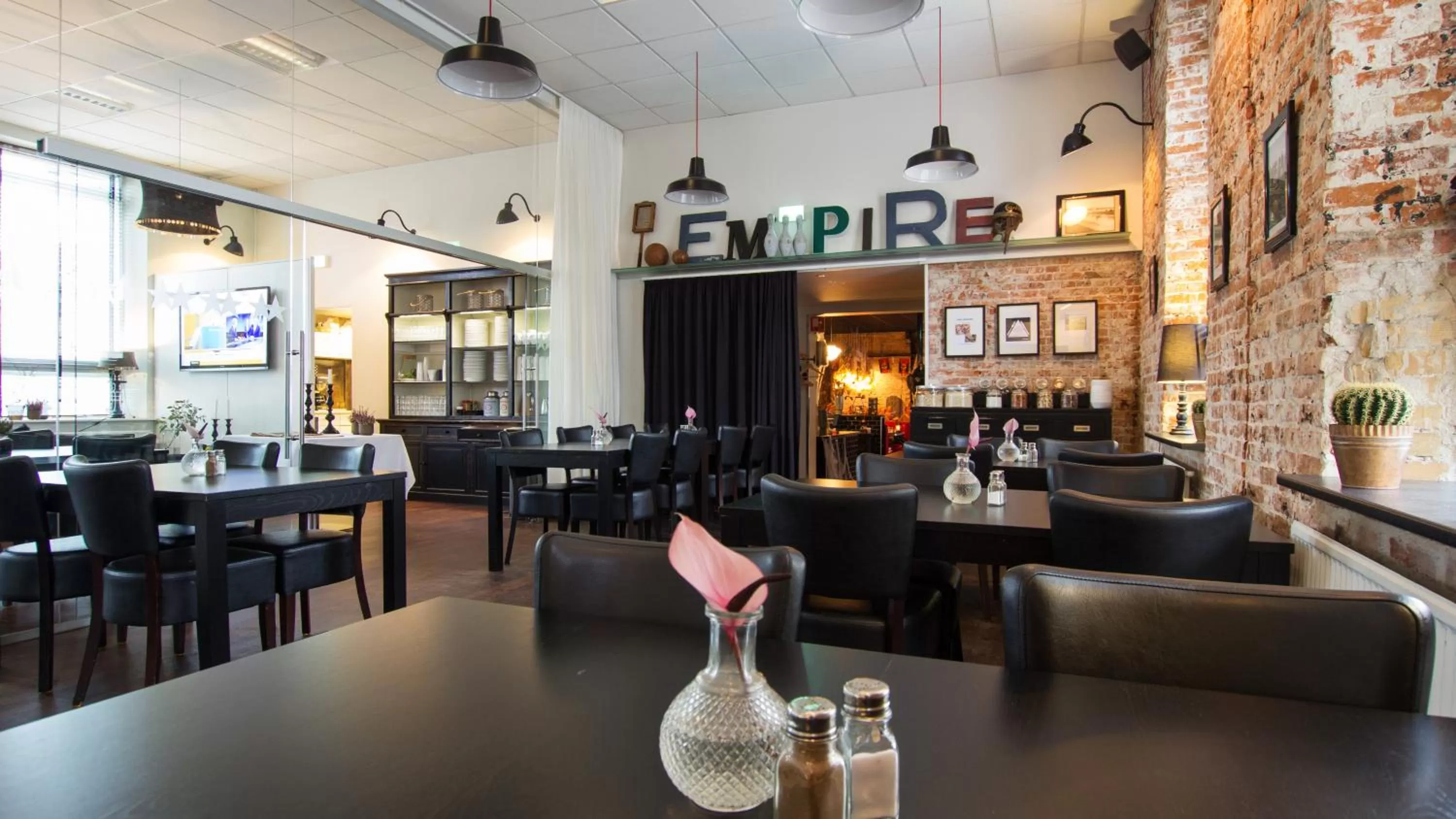 Restaurant/places to eat in Best Western Hotel Herman Bang