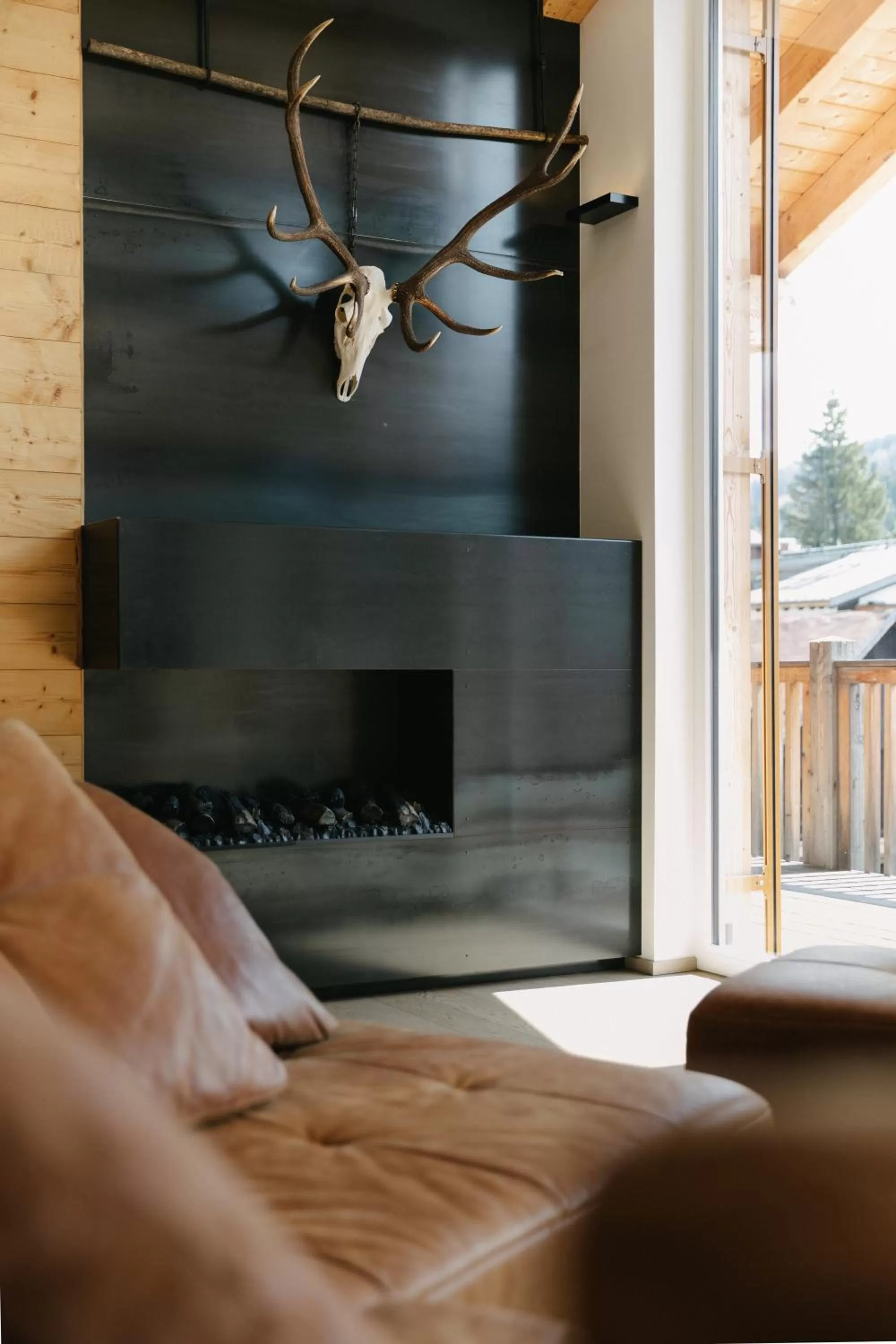 Living room, Bed in Apart33 by Apart4you