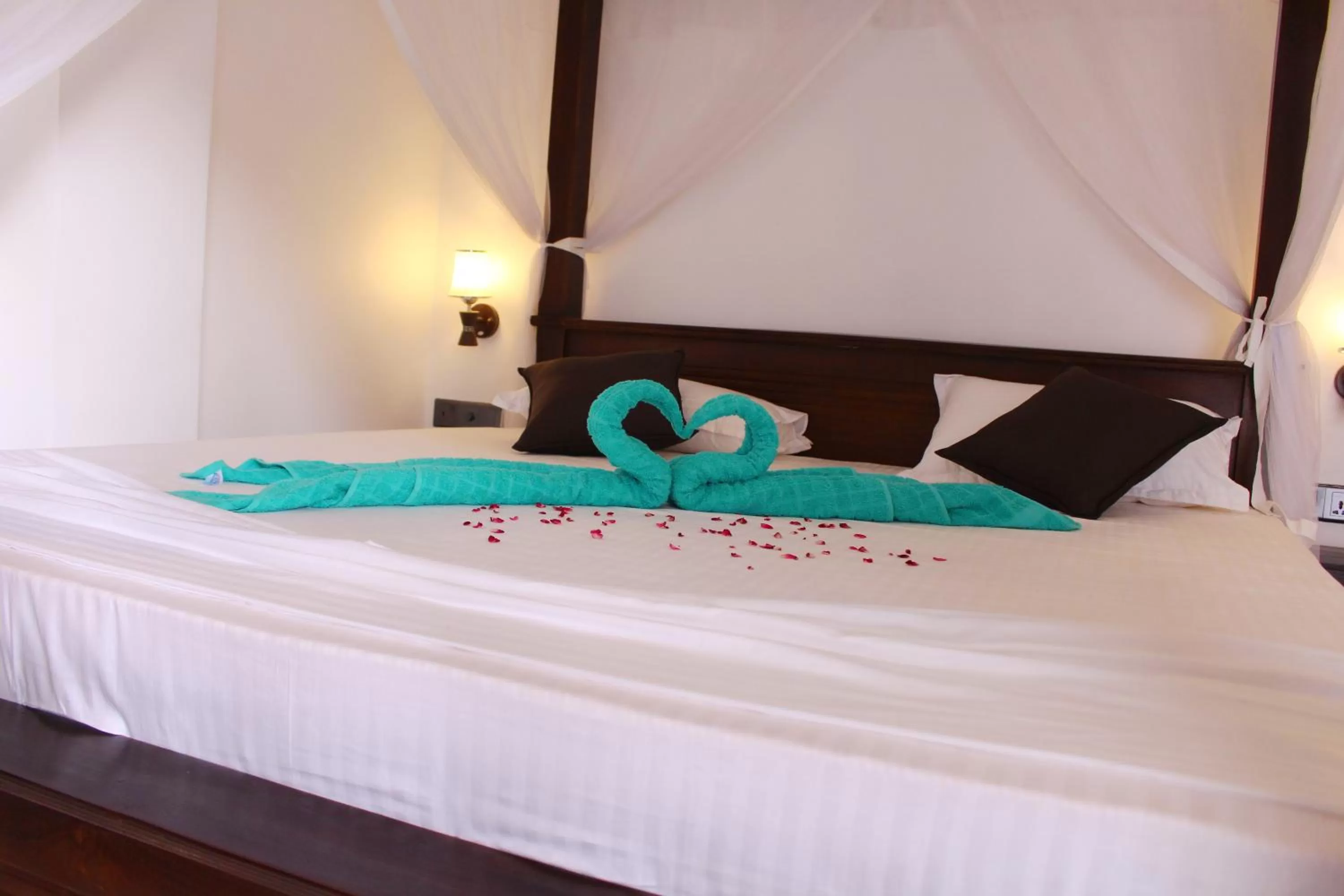 Bed in Turtle Reef Guest