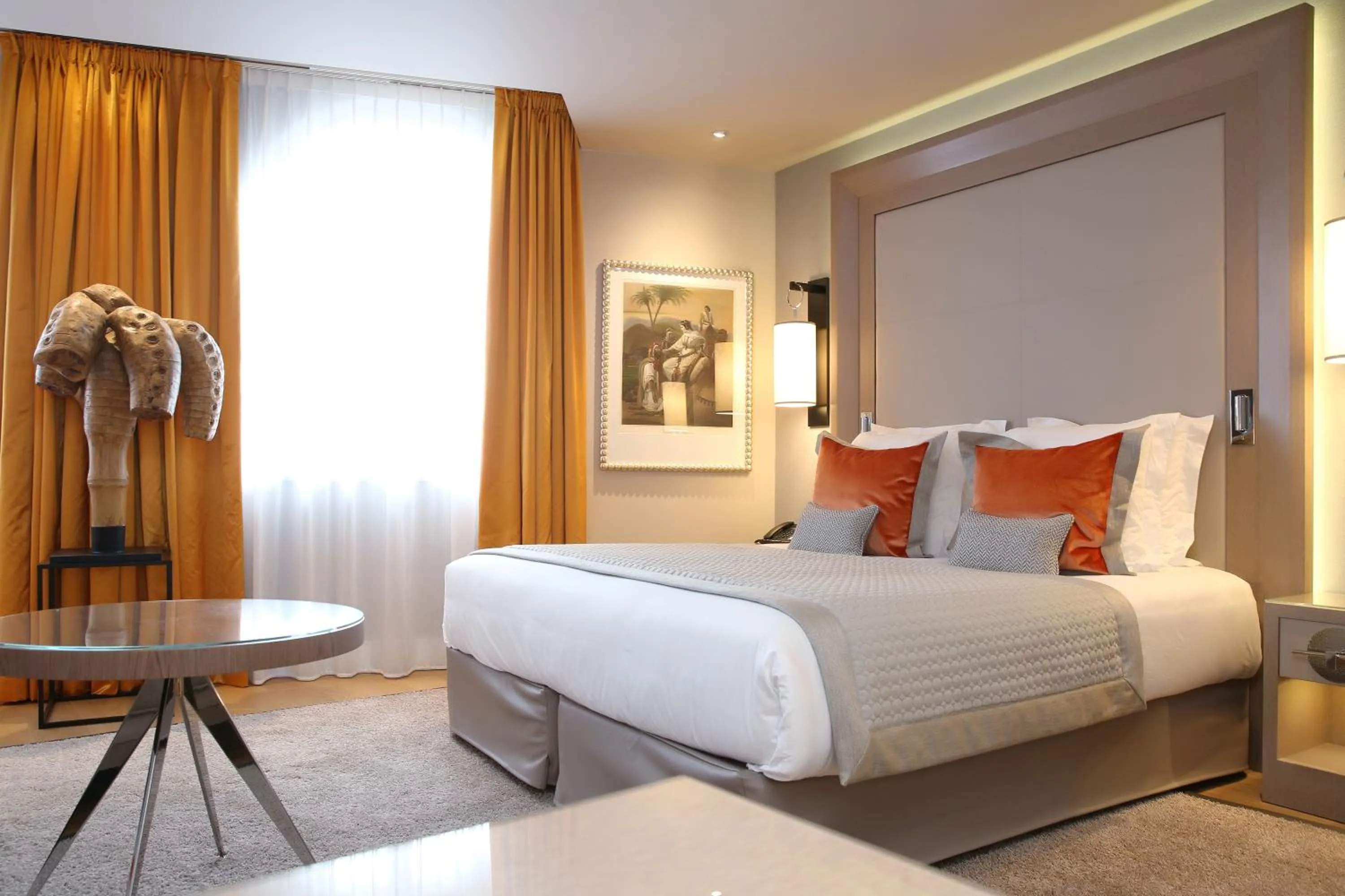 Bedroom, Bed in Hôtel Alchimy