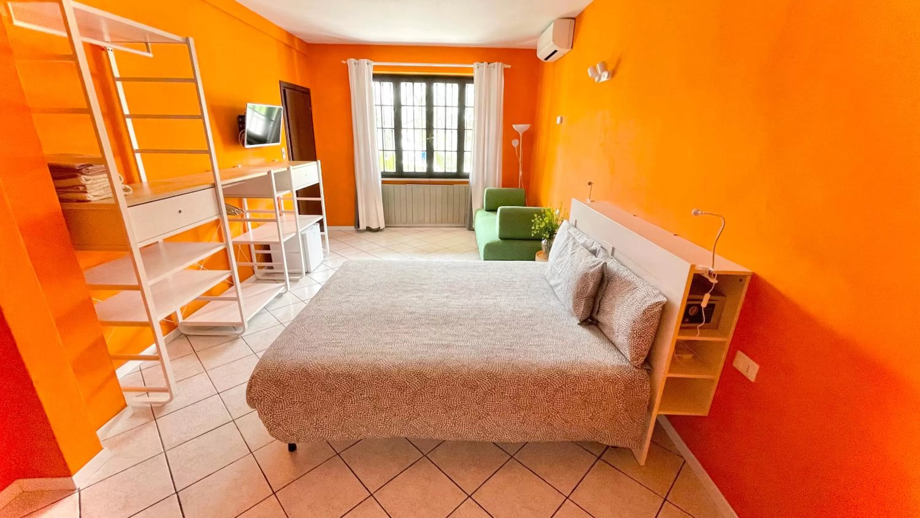 Photo of the whole room, Bed in Albergo Vittoria