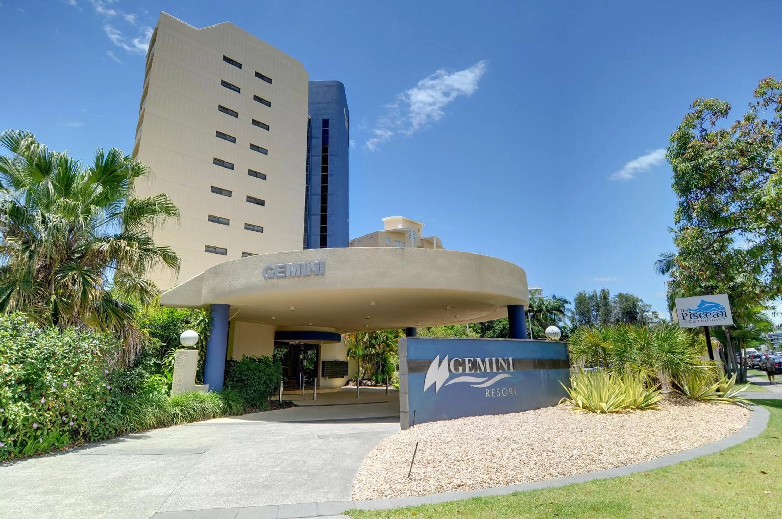 Facade/entrance in Gemini Resort