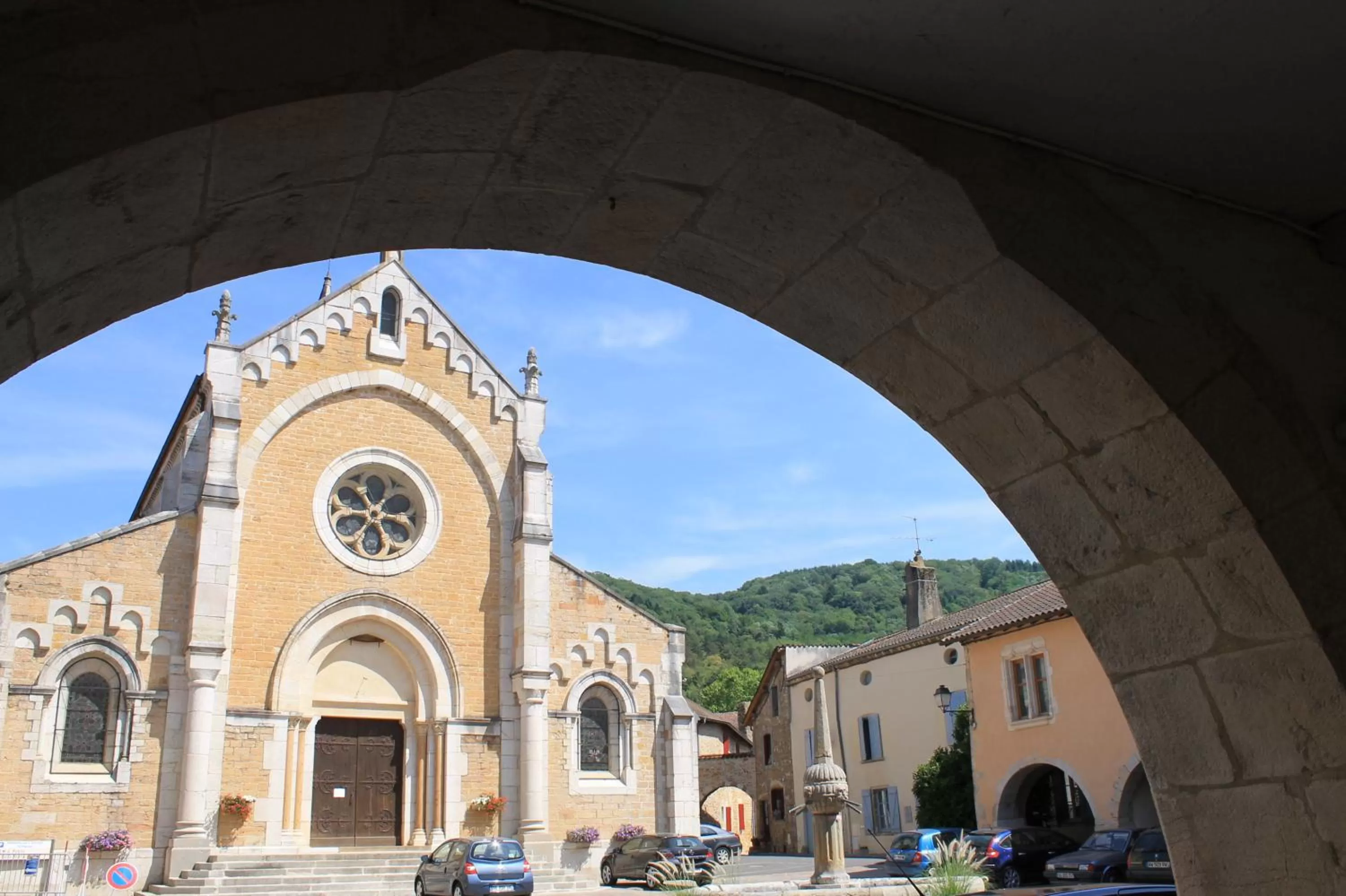 Nearby landmark in Hotel Le Bourgogne