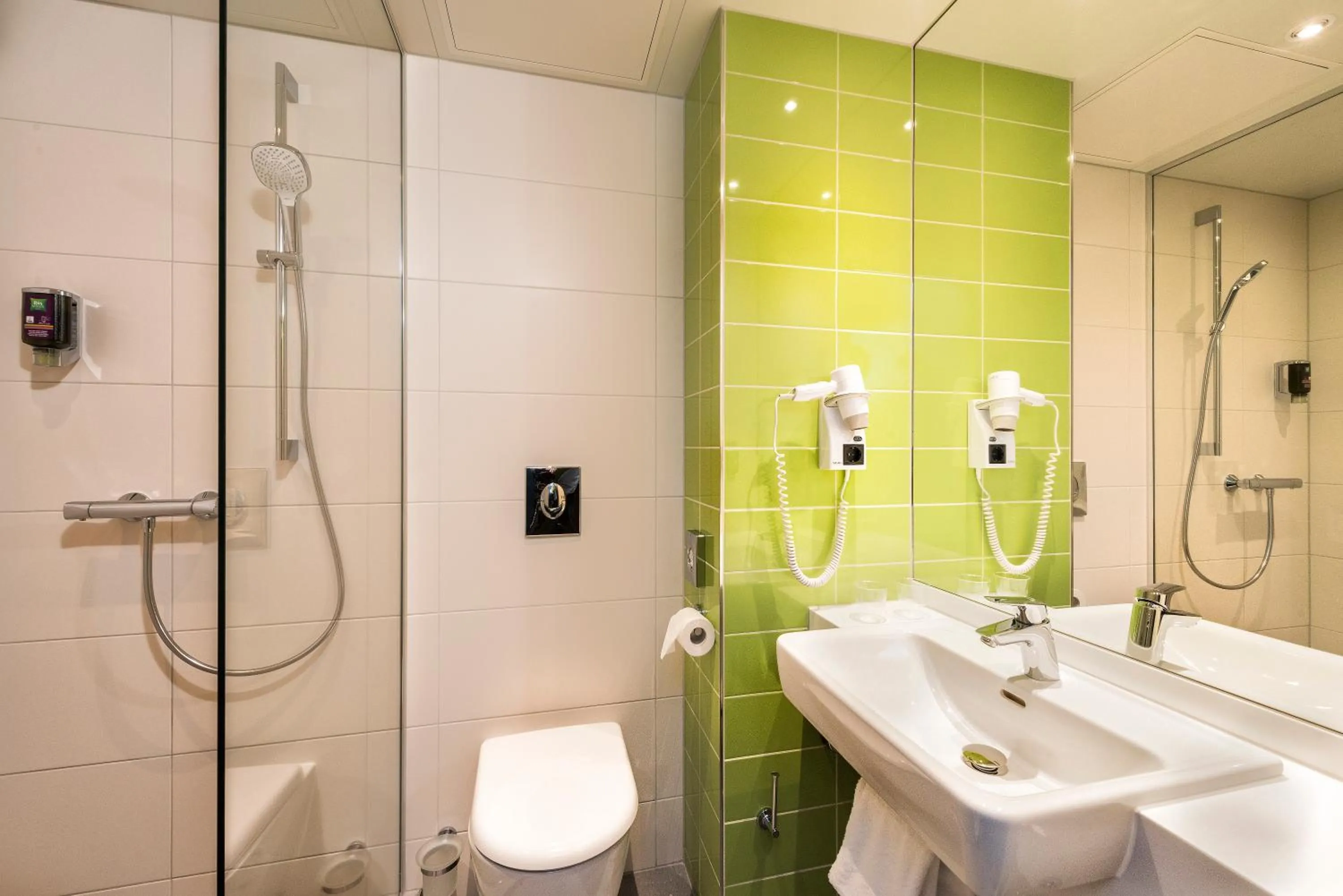 Shower in ibis Styles Stuttgart Vaihingen