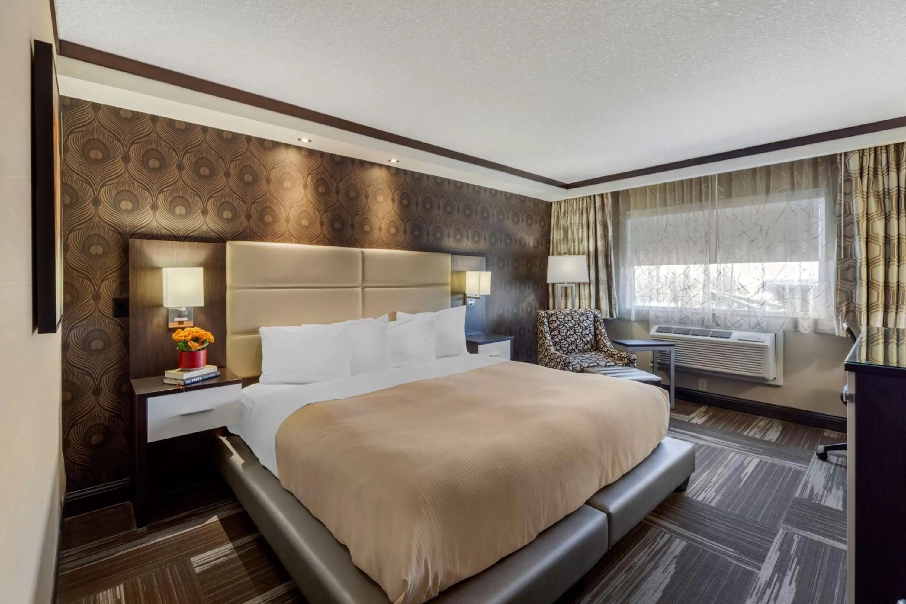 Bedroom, Bed in Best Western Plus Edmonton Airport Hotel