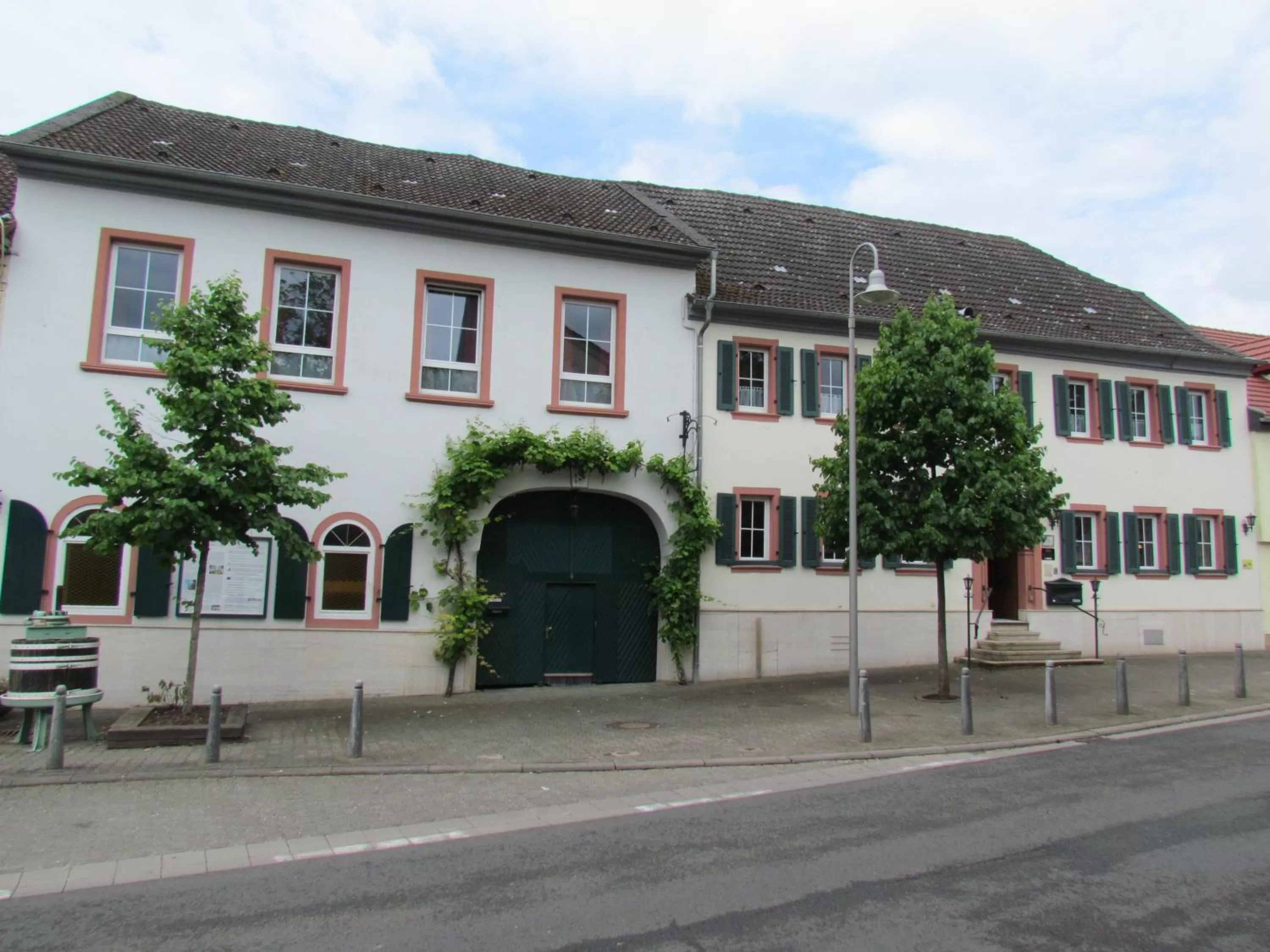 Property building in Hotel Stadt Mainz