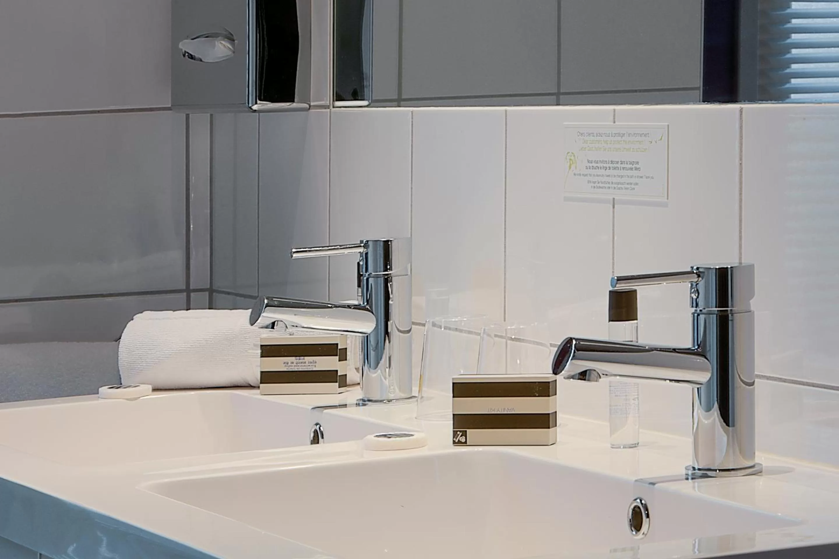 Decorative detail in Best Western Hotel de la Breche