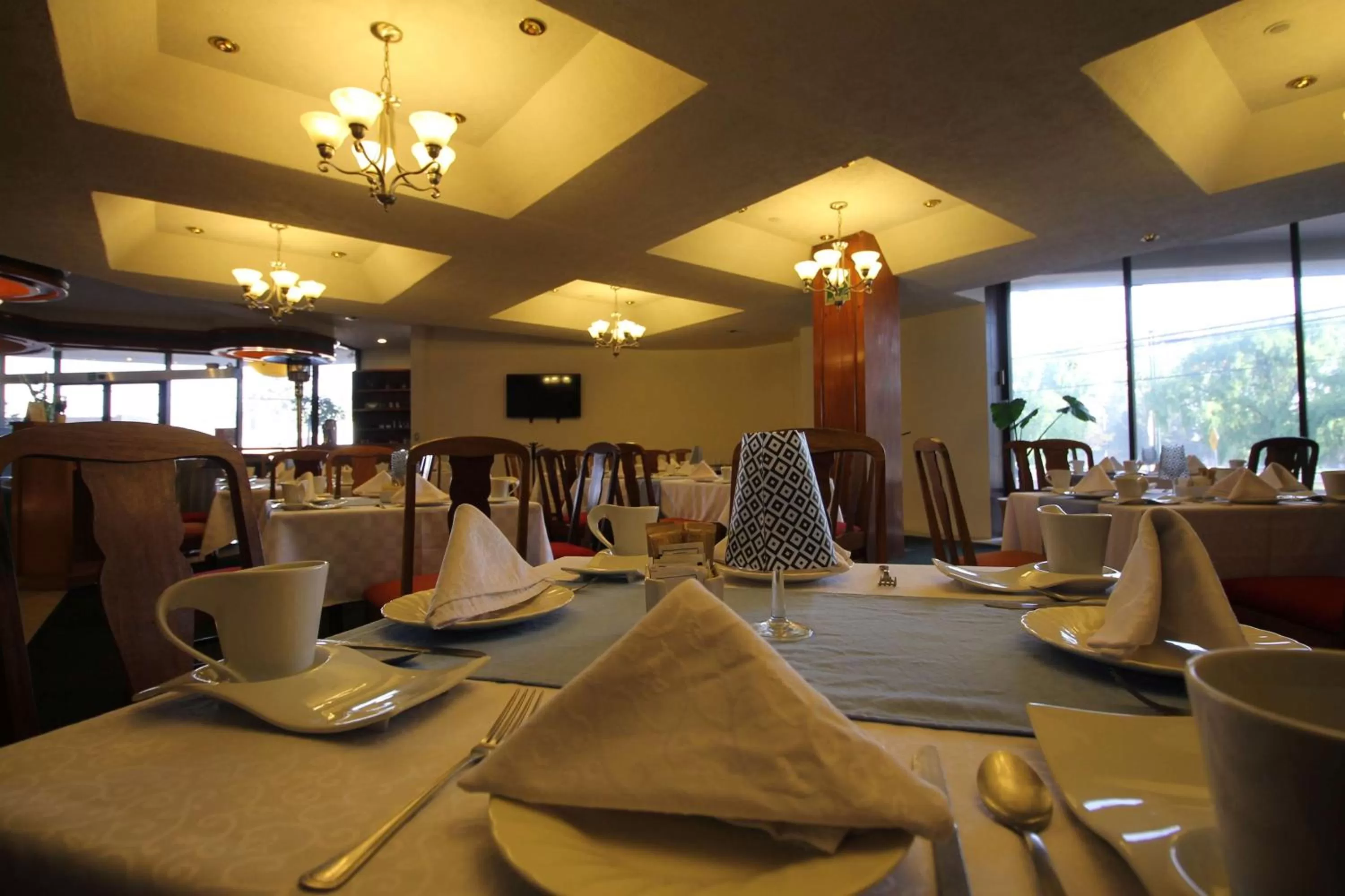 Restaurant/places to eat in Best Western Plus Gran Marques