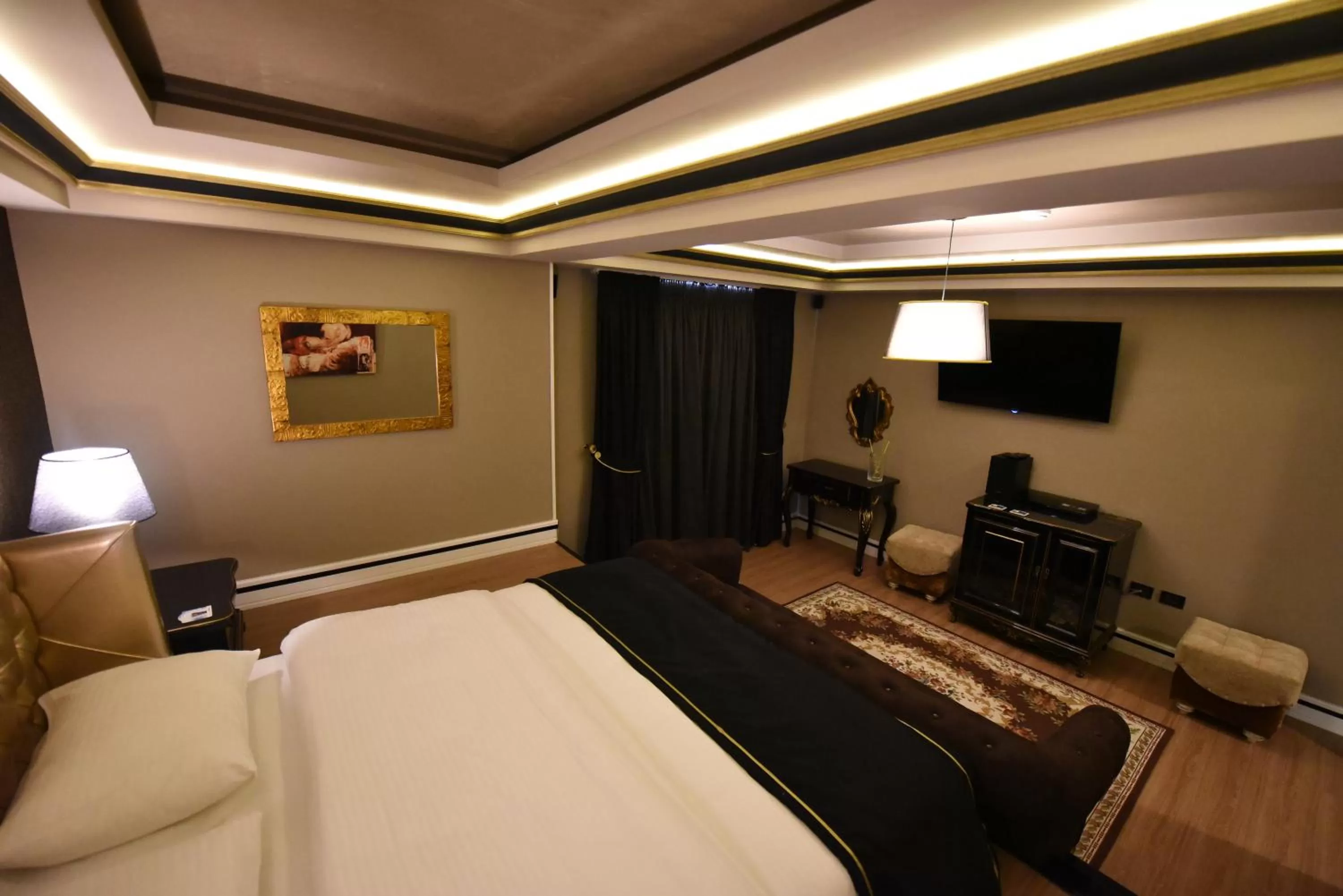 Photo of the whole room in Hotel Hymeti's Palace