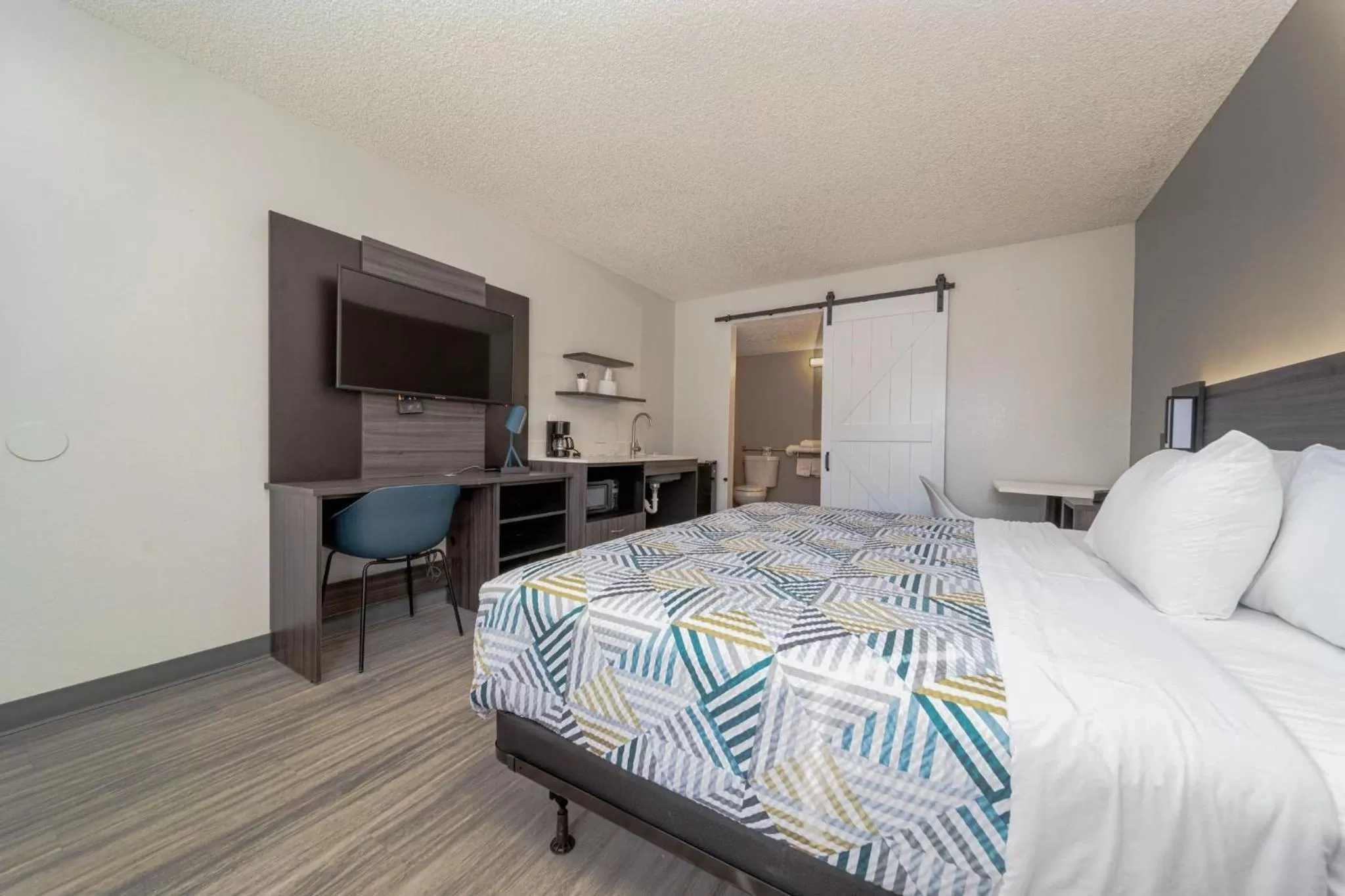 Bedroom in Studio 6 Grand Junction, CO