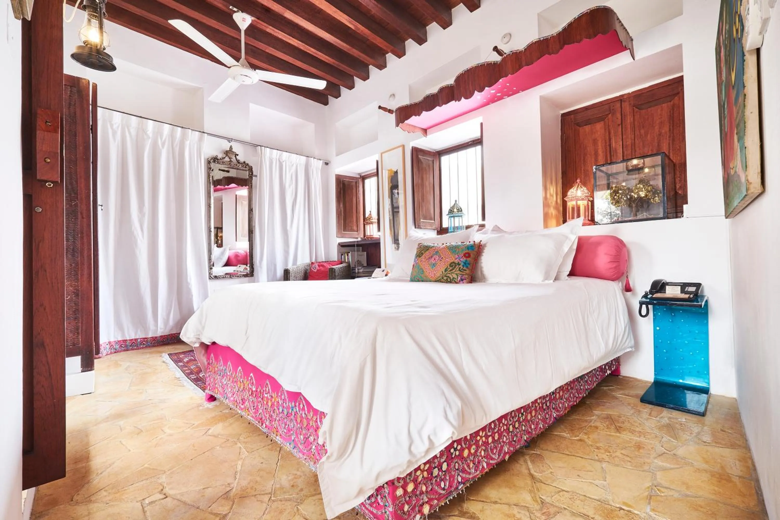 Bedroom, Bed in XVA Art Hotel