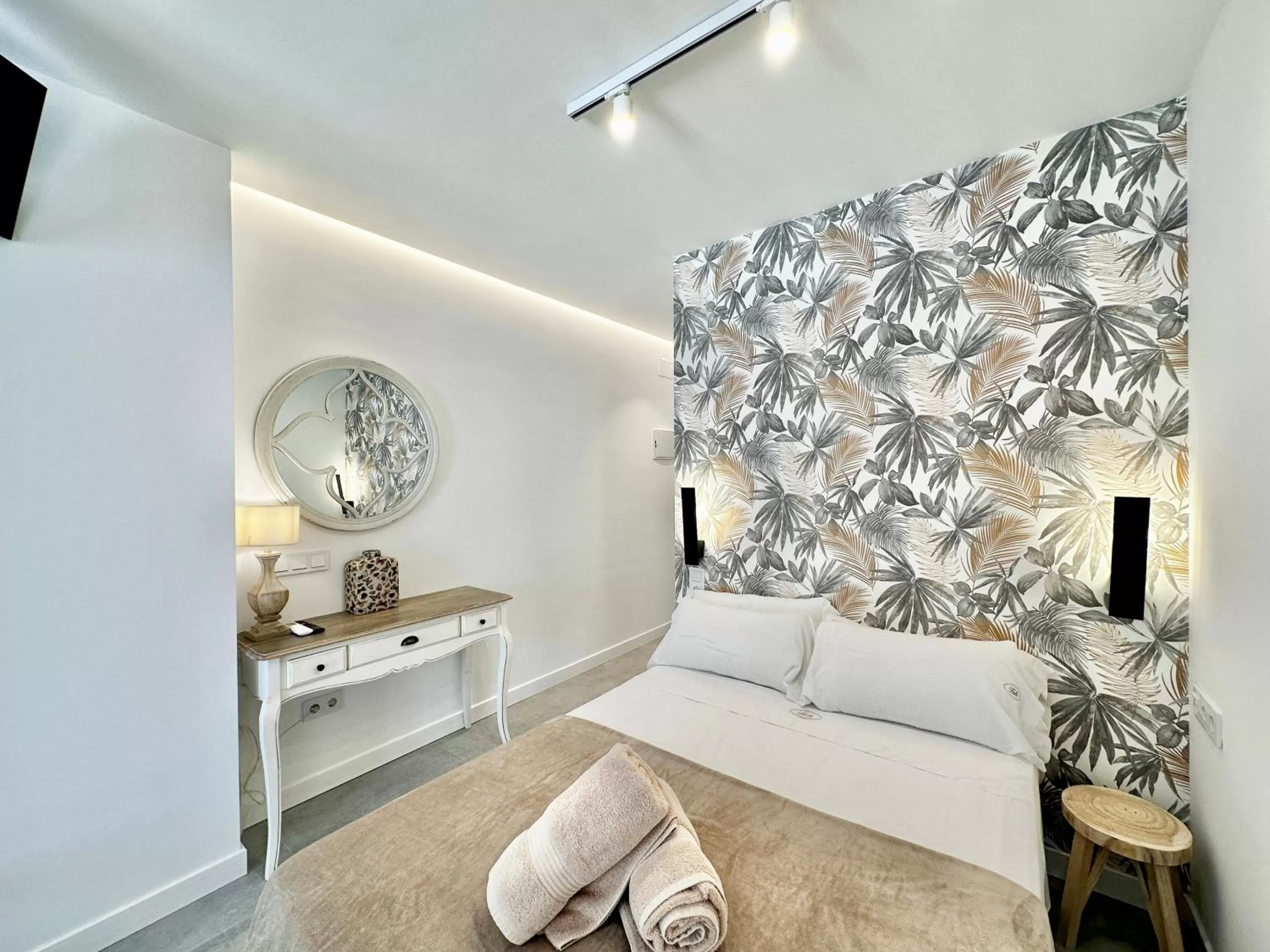 Bed in Loft 18 Beachfront Marbella Center