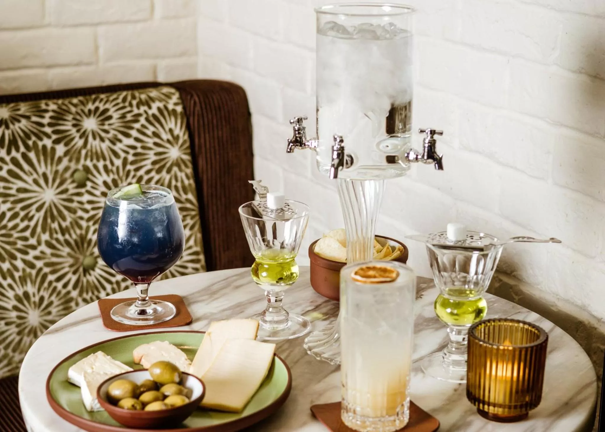 Photo of the whole room in InterContinental Montreal by IHG