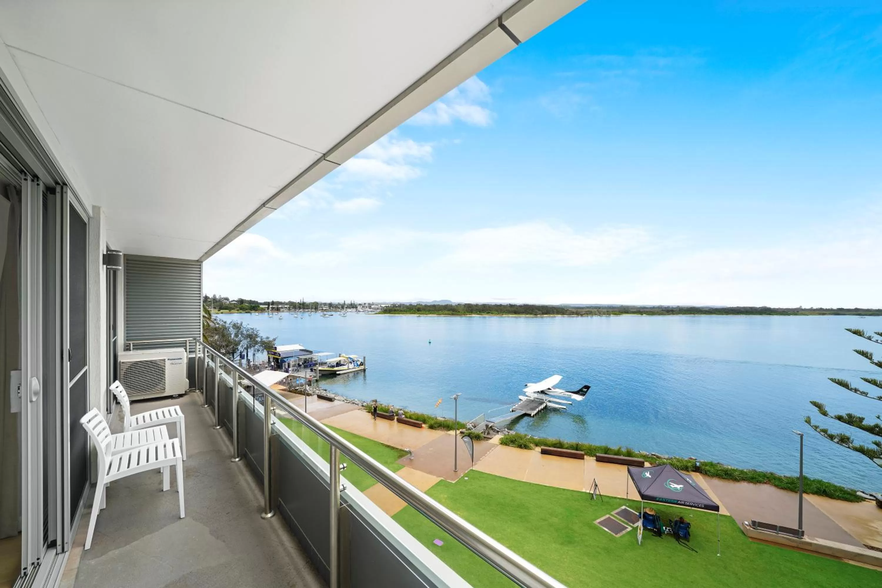 Balcony/Terrace in The Mid Pacific