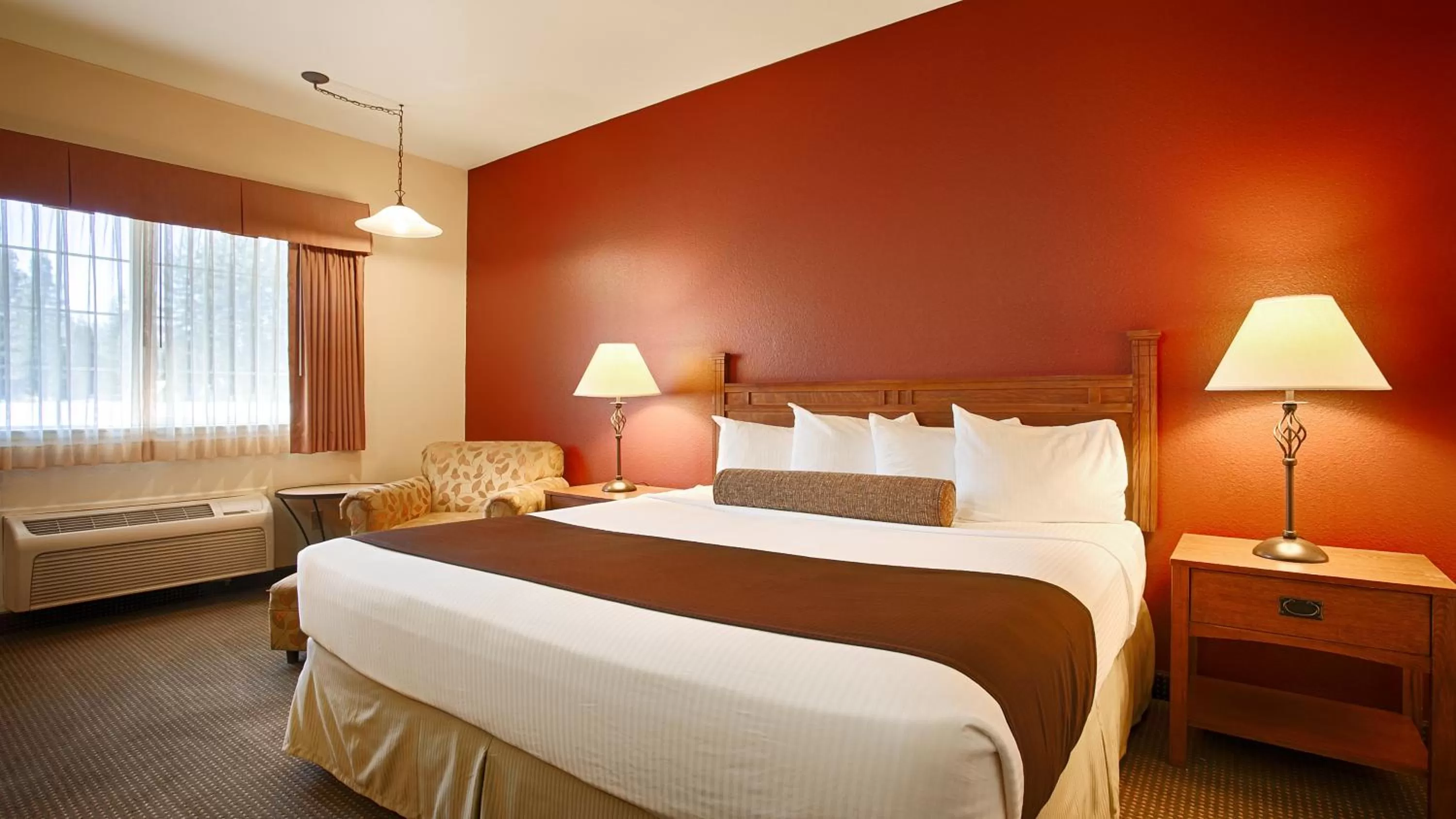 Photo of the whole room, Bed in Best Western Rose Quartz Inn