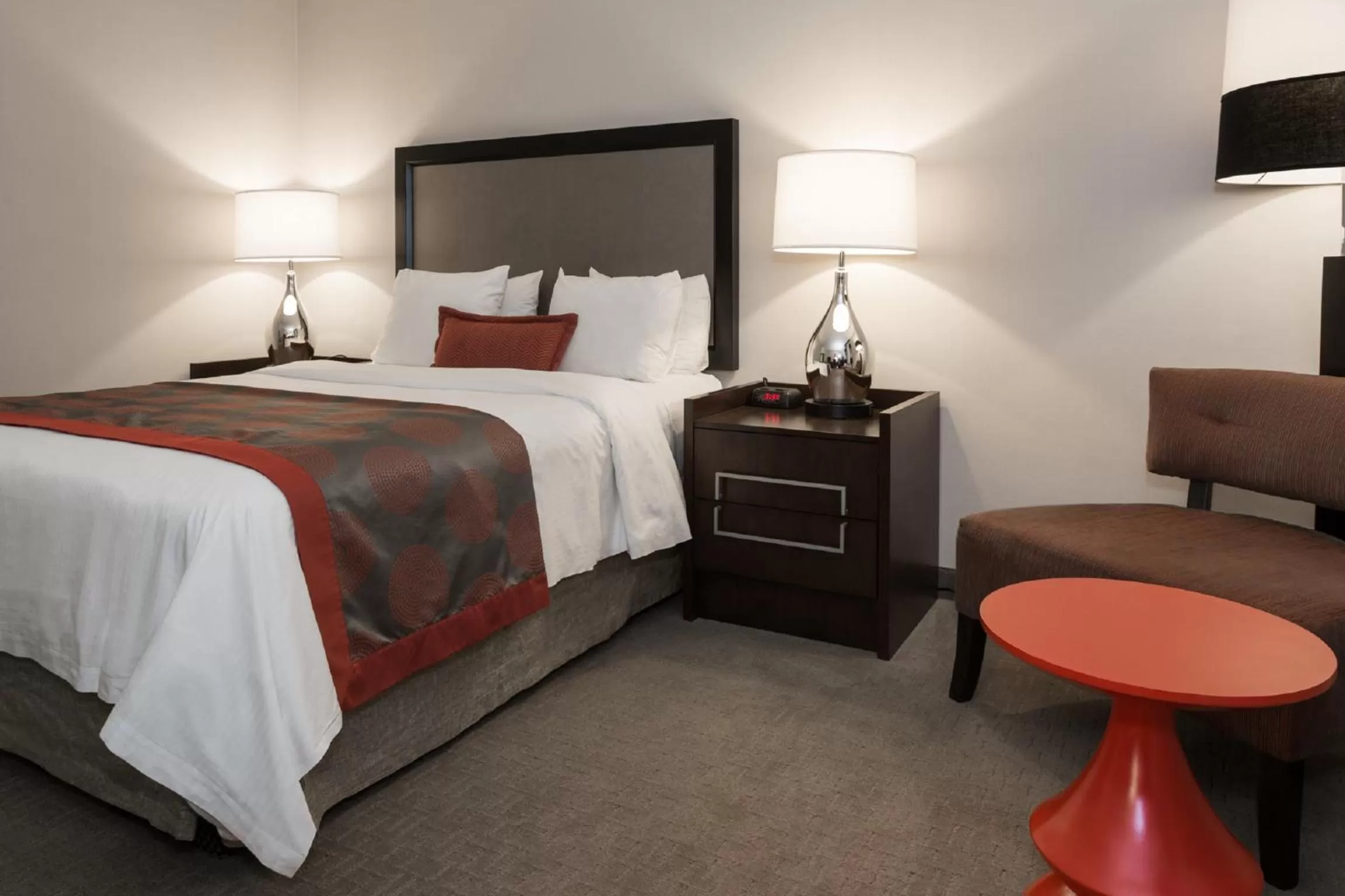 Bedroom, Bed in Ramada by Wyndham Boston