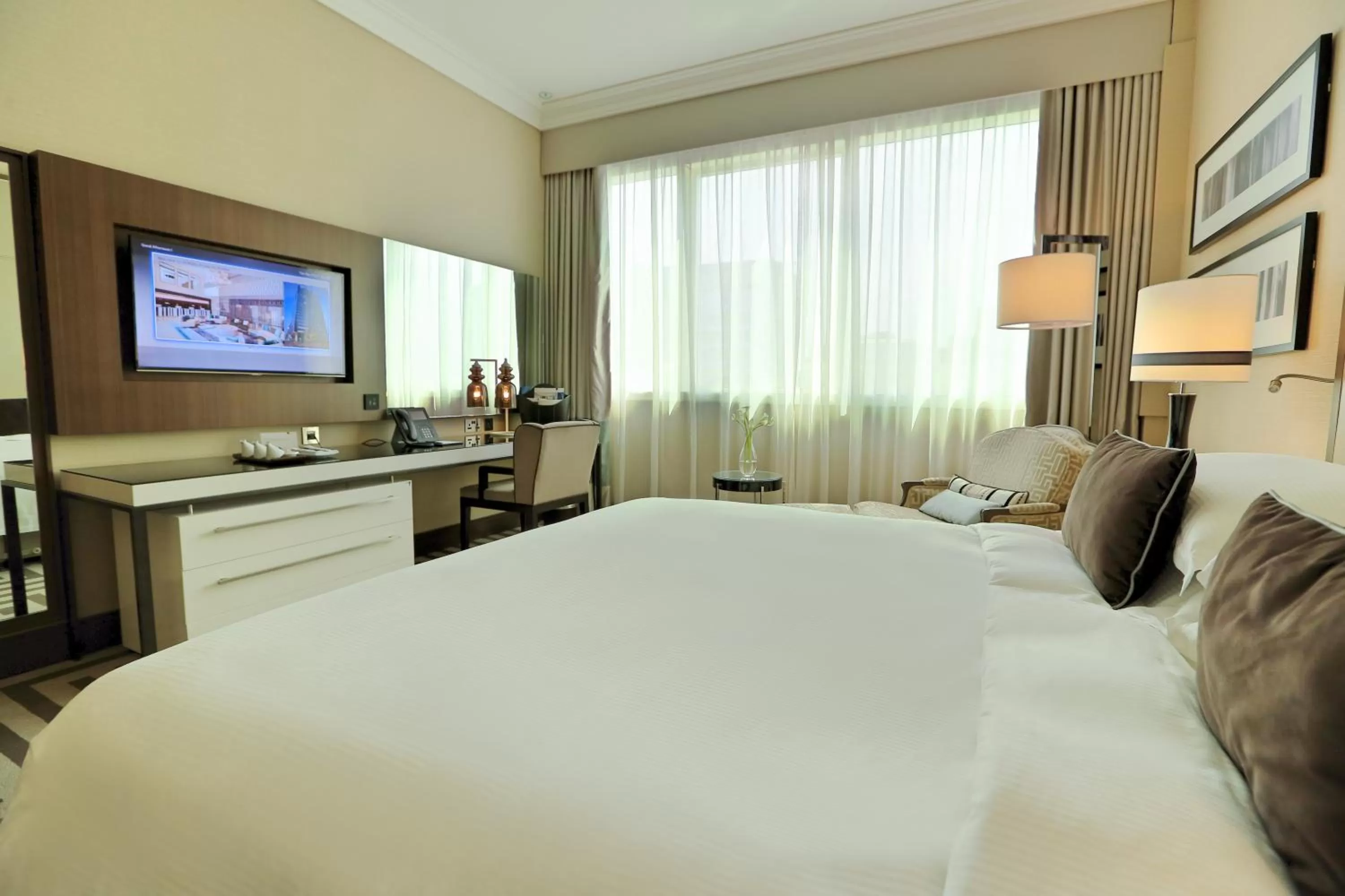 Bedroom, Bed in Al Maha Arjaan by Rotana